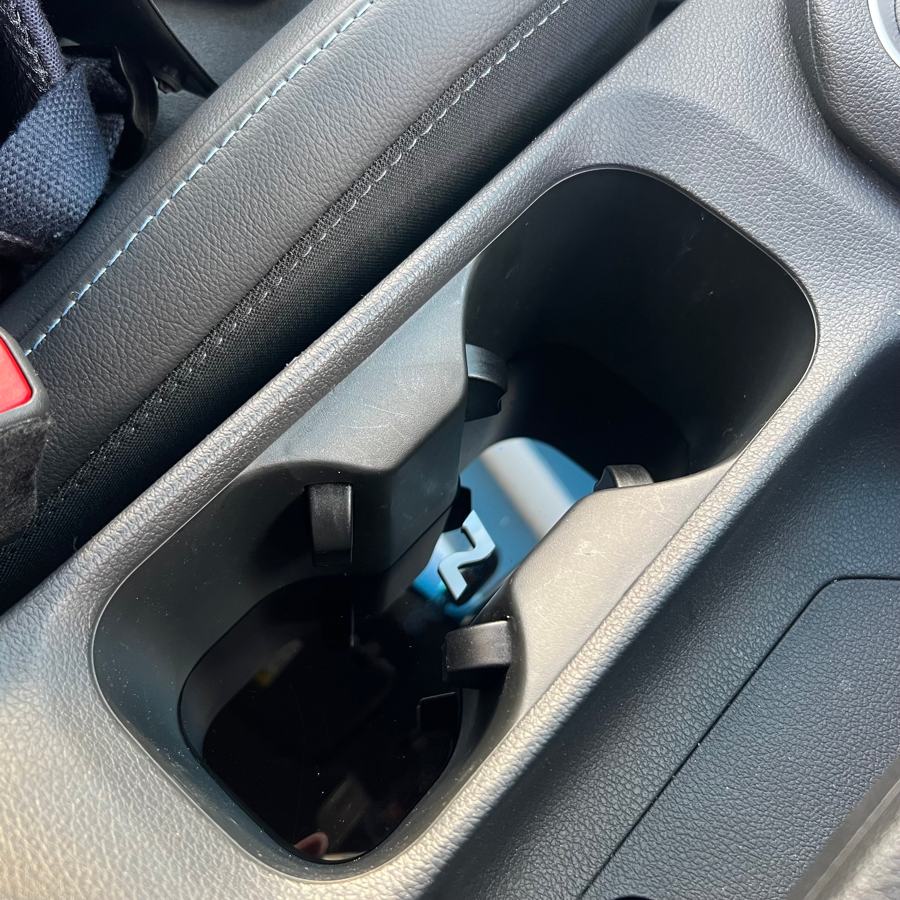 Hyundai i30 Cup Holder Inserts
