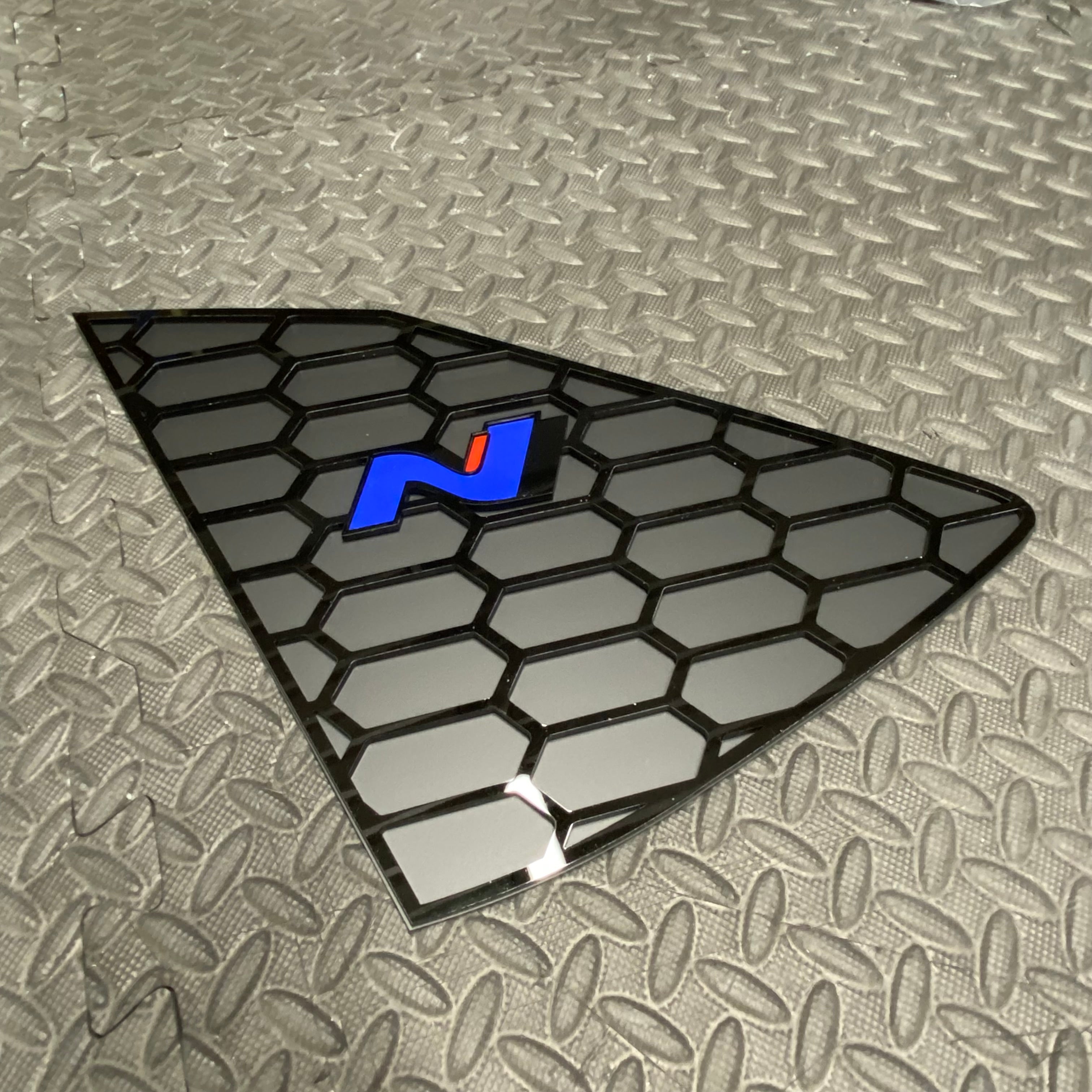 Hyundai i20 – Einsätze für hintere Seitenfenster (Paar)