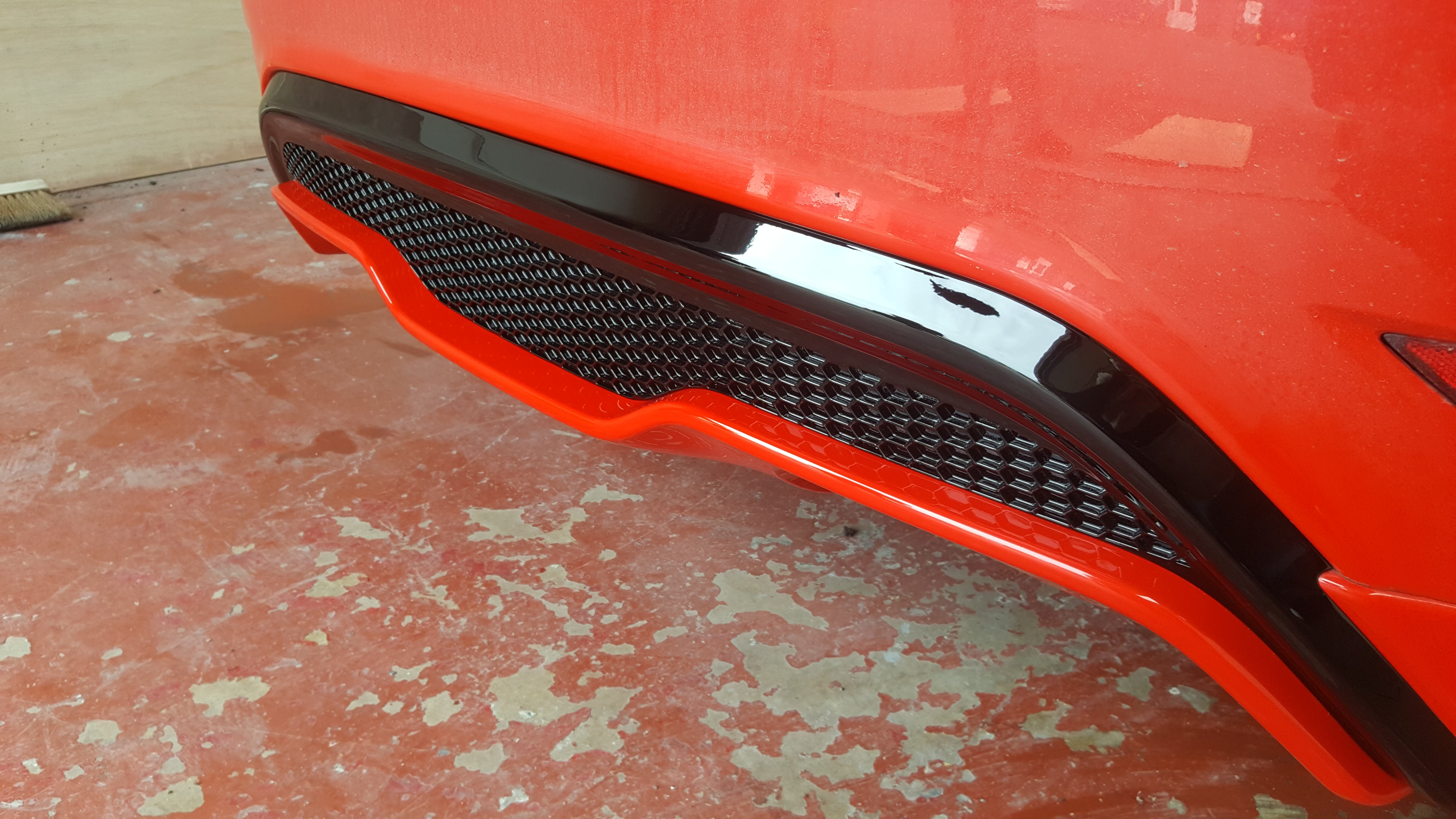 Genuine Ford Mk7.5 Ford Fiesta ST180/ST200 Rear Upper Diffuser - Gloss Black Painted