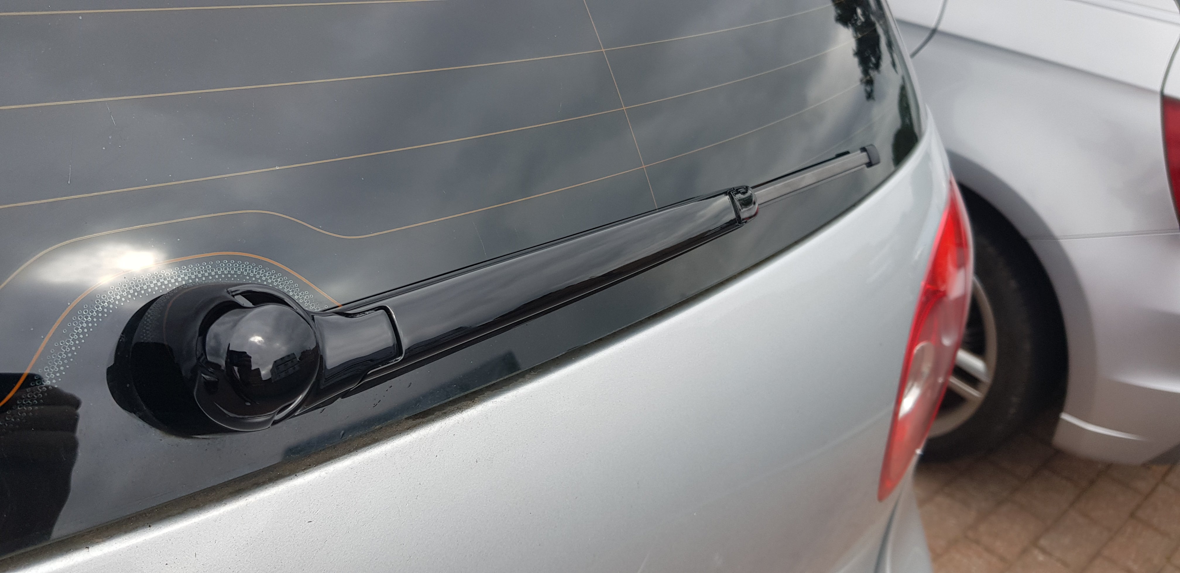 Rear Windscreen Wiper Painting Service