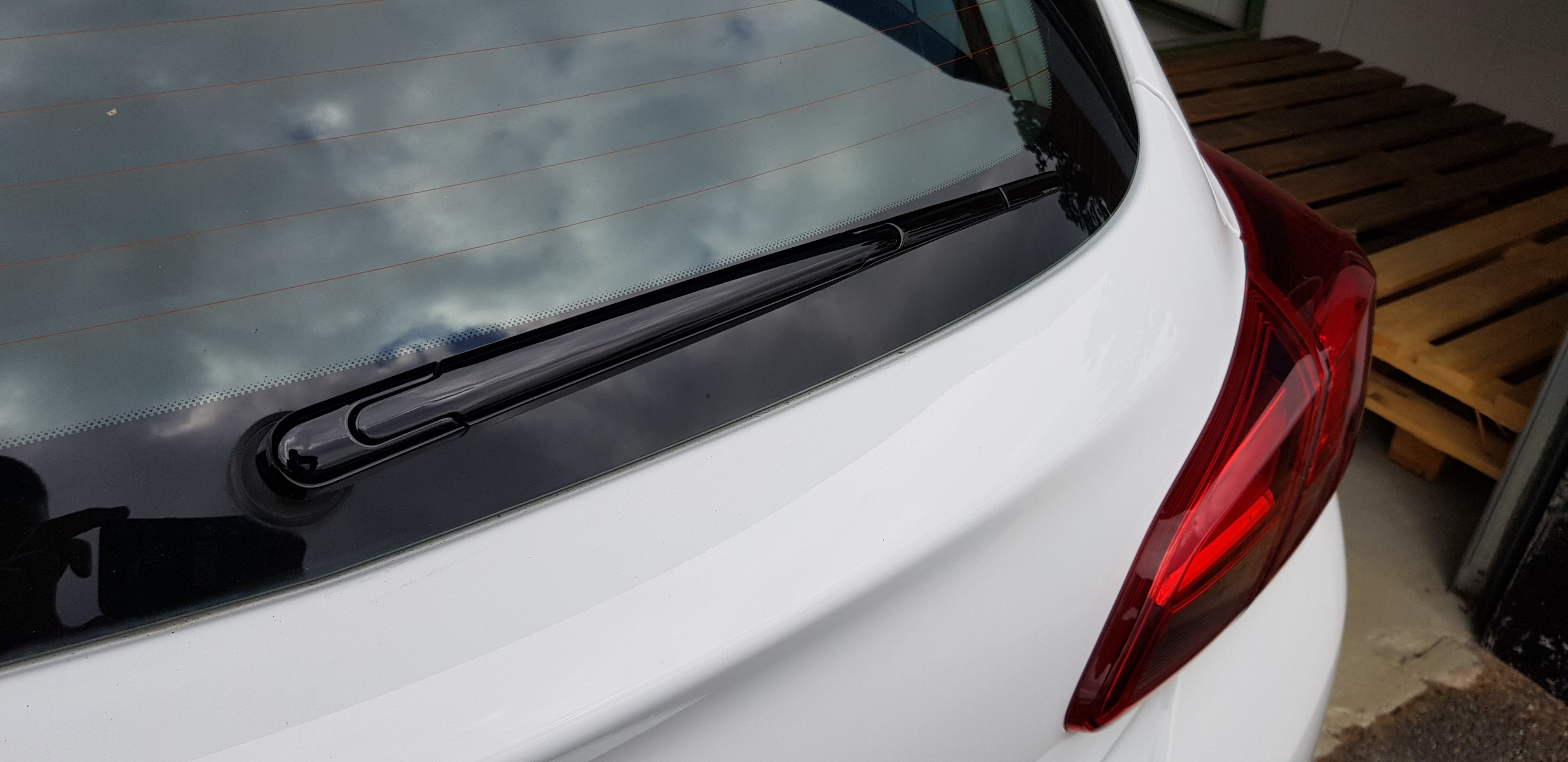 Rear Windscreen Wiper Painting Service