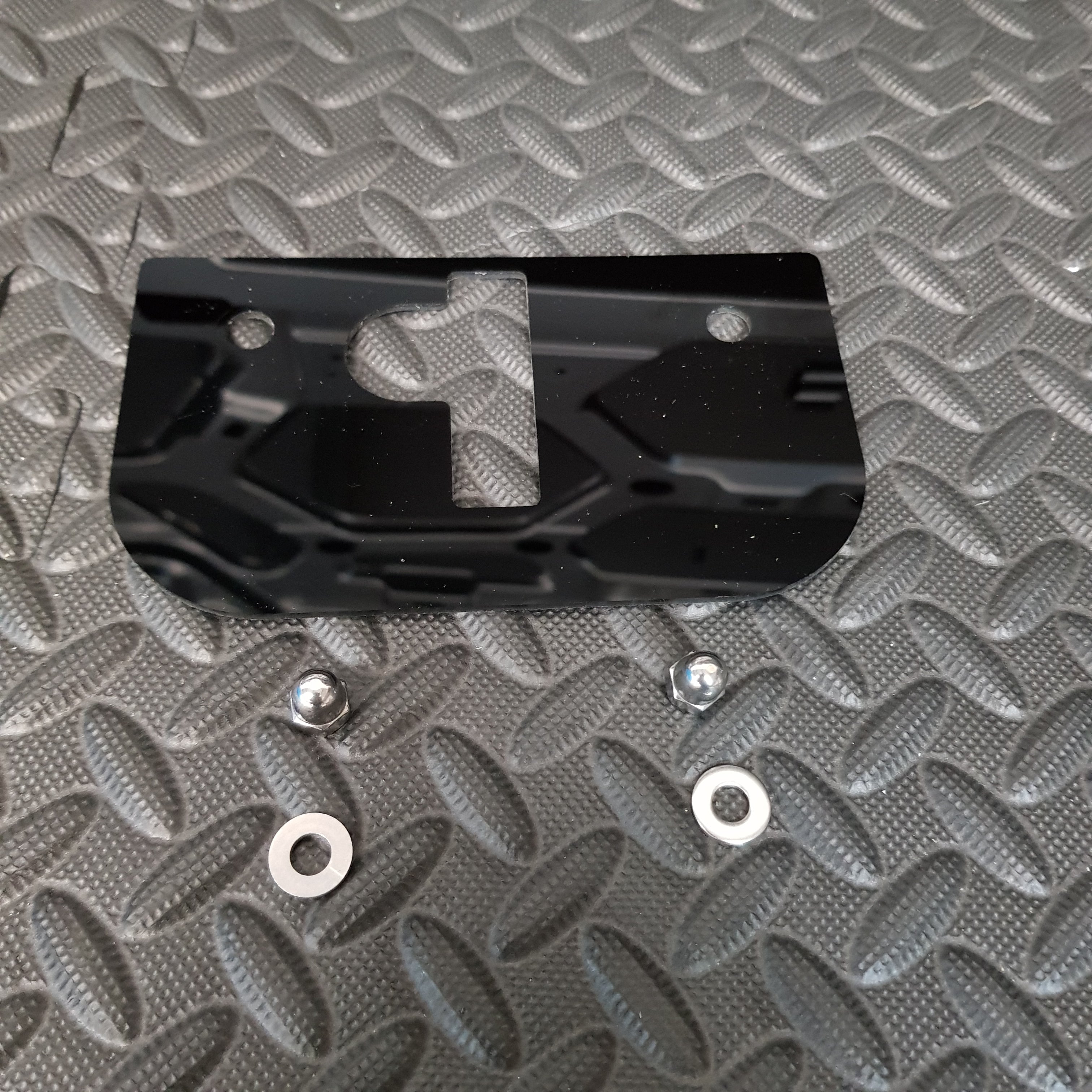 Ausverkauf - Proform gravierte obere Motorhaubenverriegelungsplatte - Mk8 Fiesta