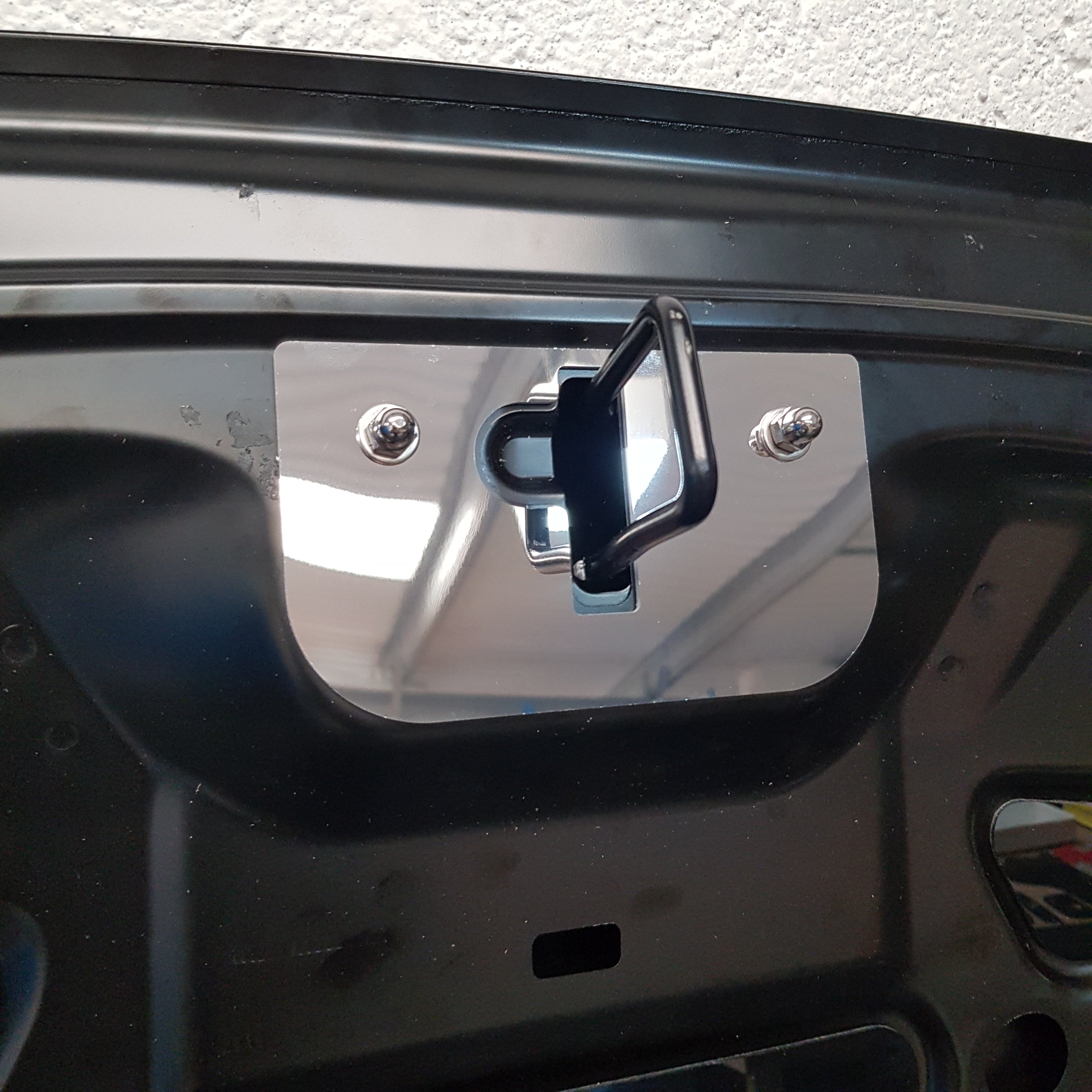 Ausverkauf - Proform gravierte obere Motorhaubenverriegelungsplatte - Mk8 Fiesta