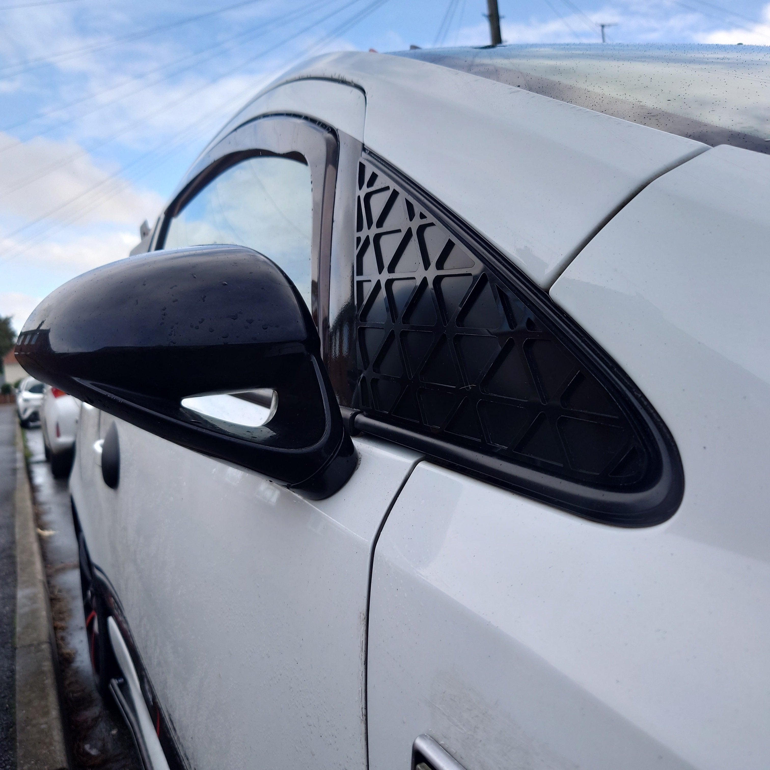 Vauxhall / Opel Corsa D / E (inkl. VXR OPC) Einsätze für vordere Seitenfenster (Paar)
