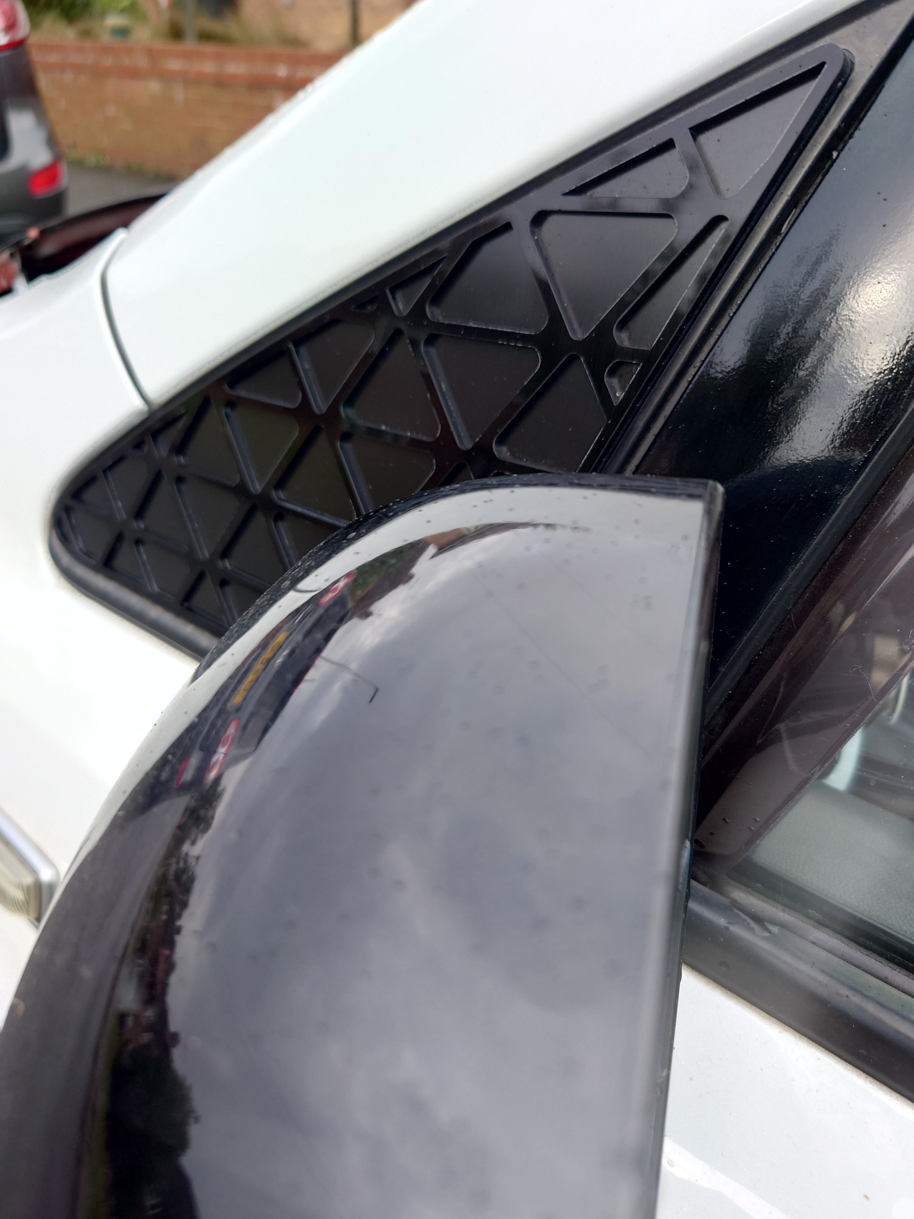 Vauxhall / Opel Corsa D / E (inkl. VXR OPC) Einsätze für vordere Seitenfenster (Paar)