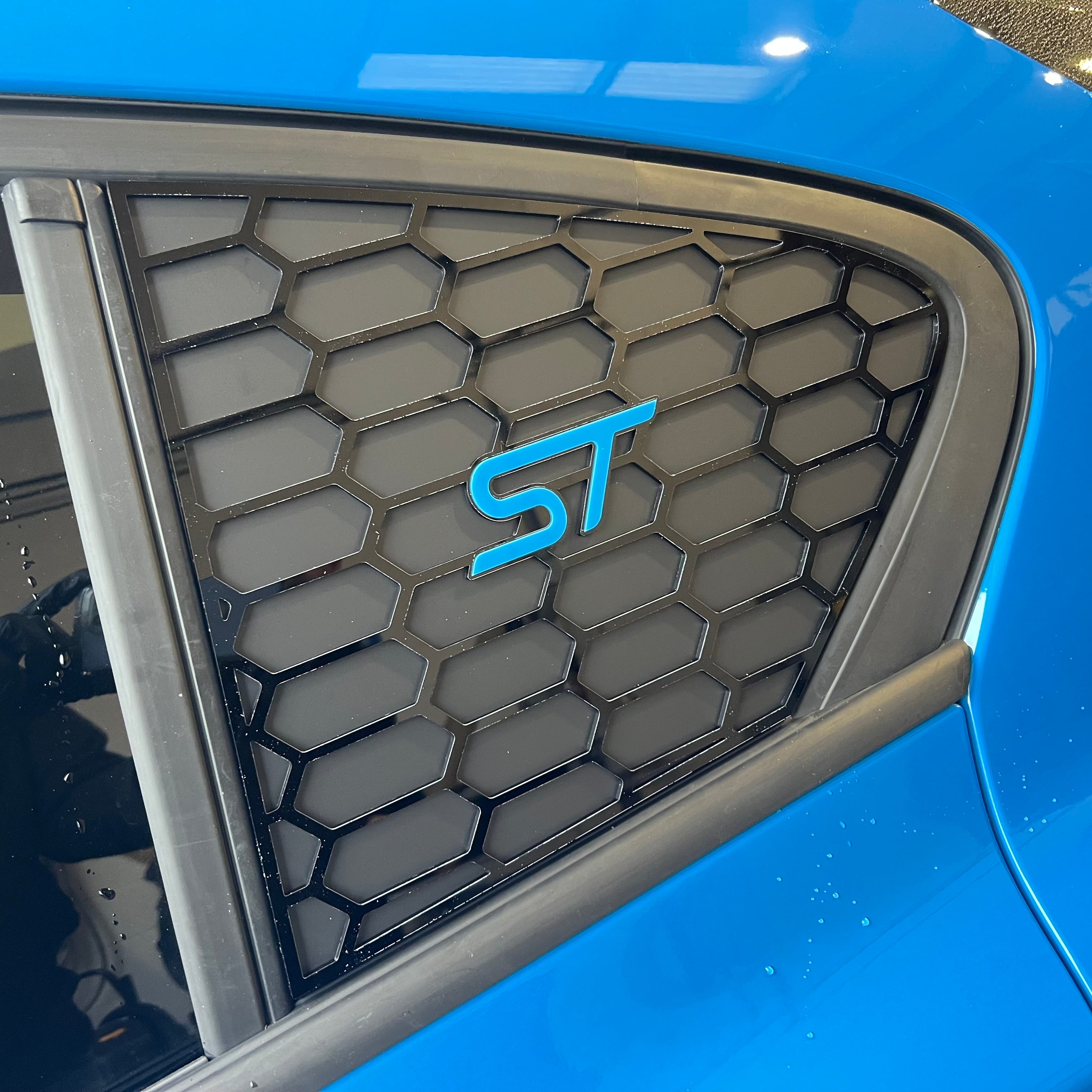Mk4/4.5 Focus hintere Seitenfenstereinsätze (Paar)