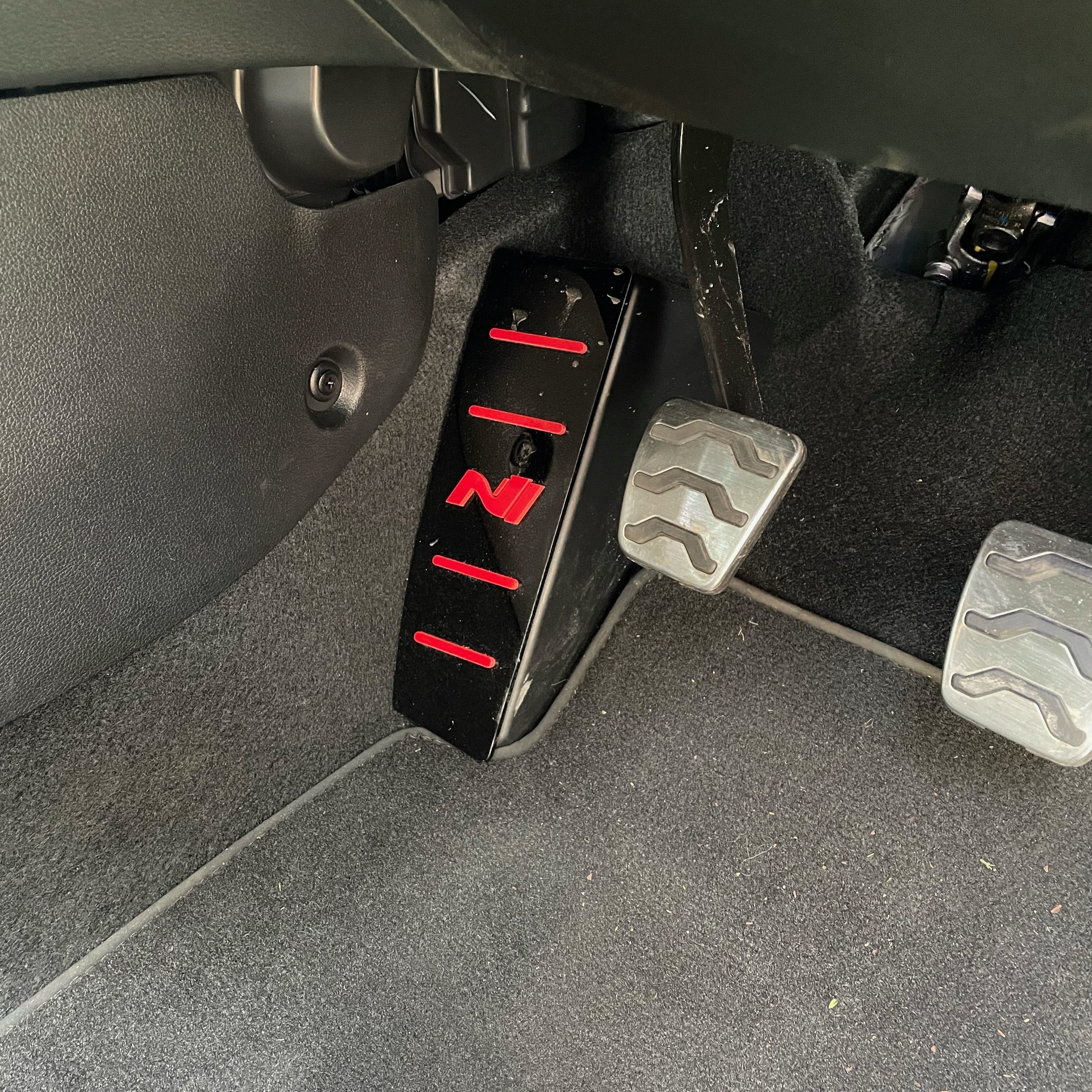 Hyundai i20N Dead Pedal / Foot Rest Plate (4D Acrylic)