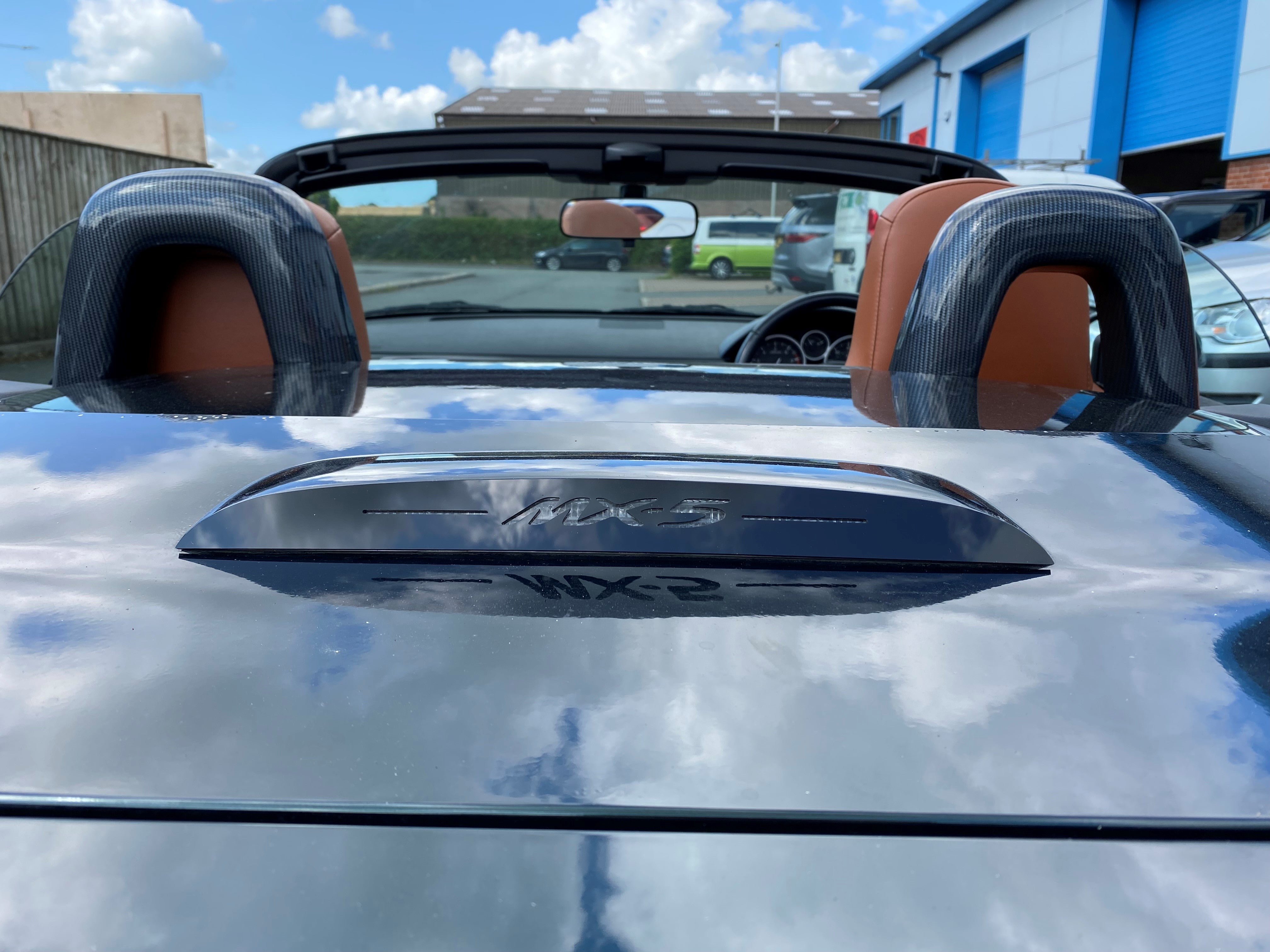 Obere mittlere Bremslichtabdeckung - Mazda MX5/Miata Mk3/3.5/NC