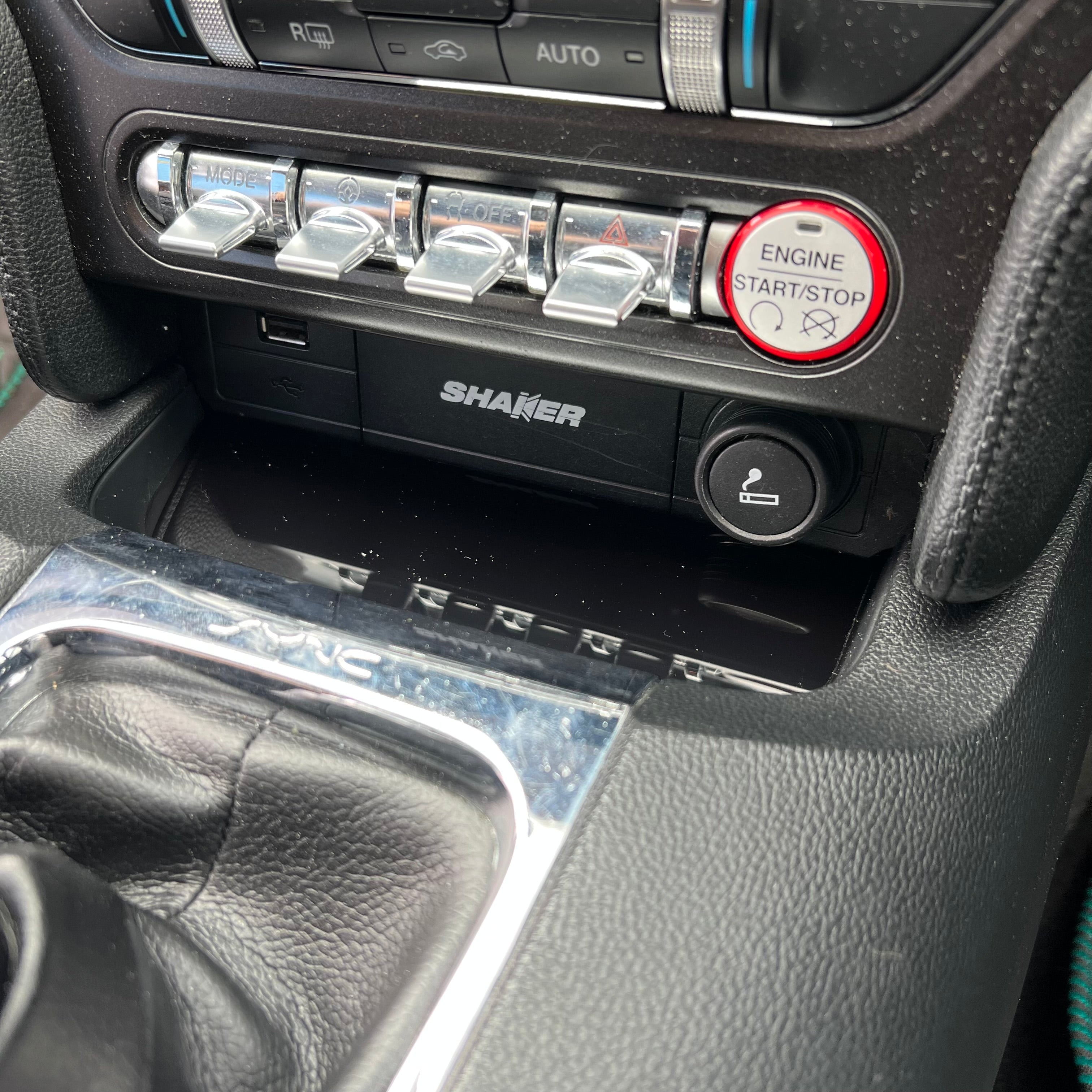 Mustang (6th Generation) Centre Console Insert