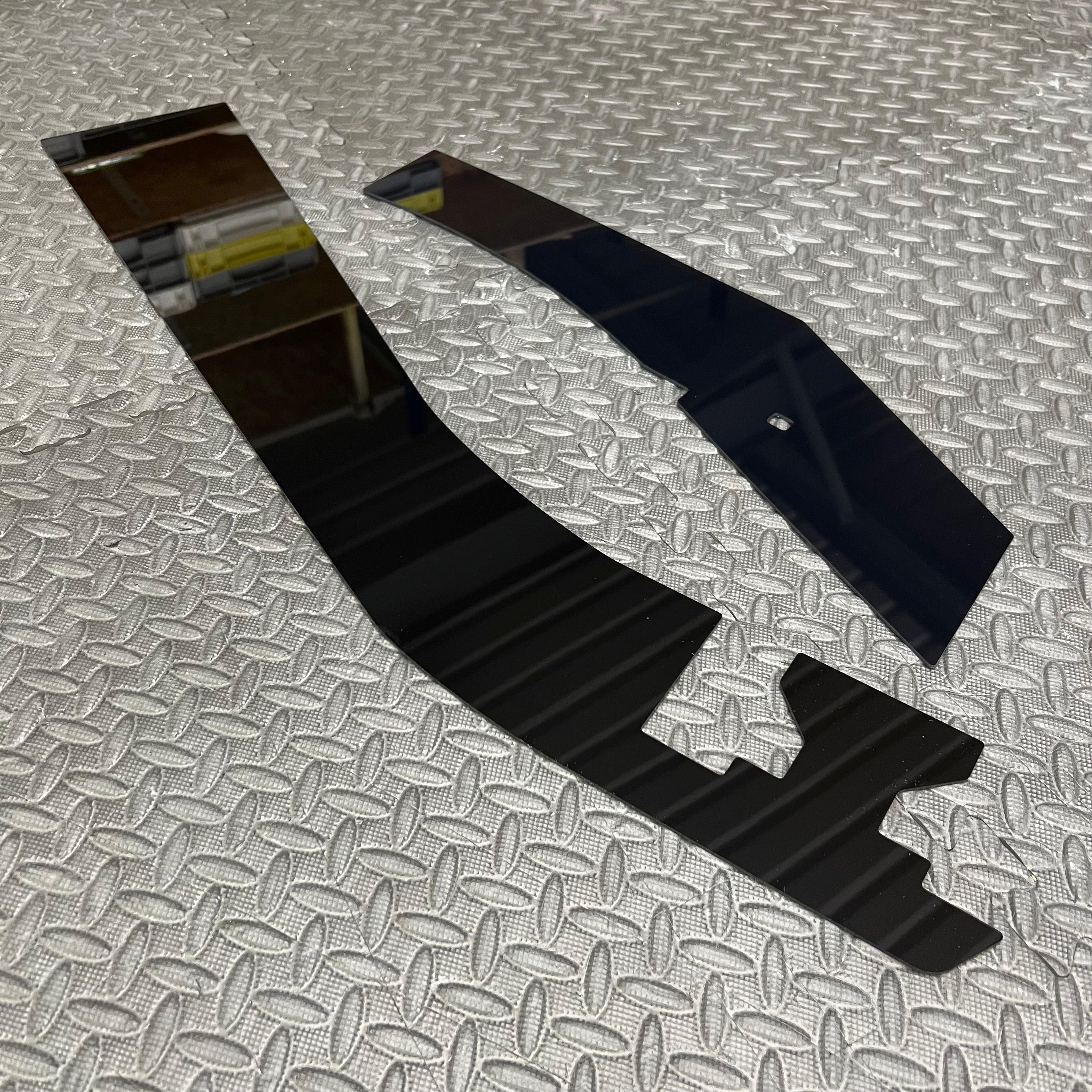 Mustang (6. Generation) Abdeckplatten für Innenkotflügel (Paar)