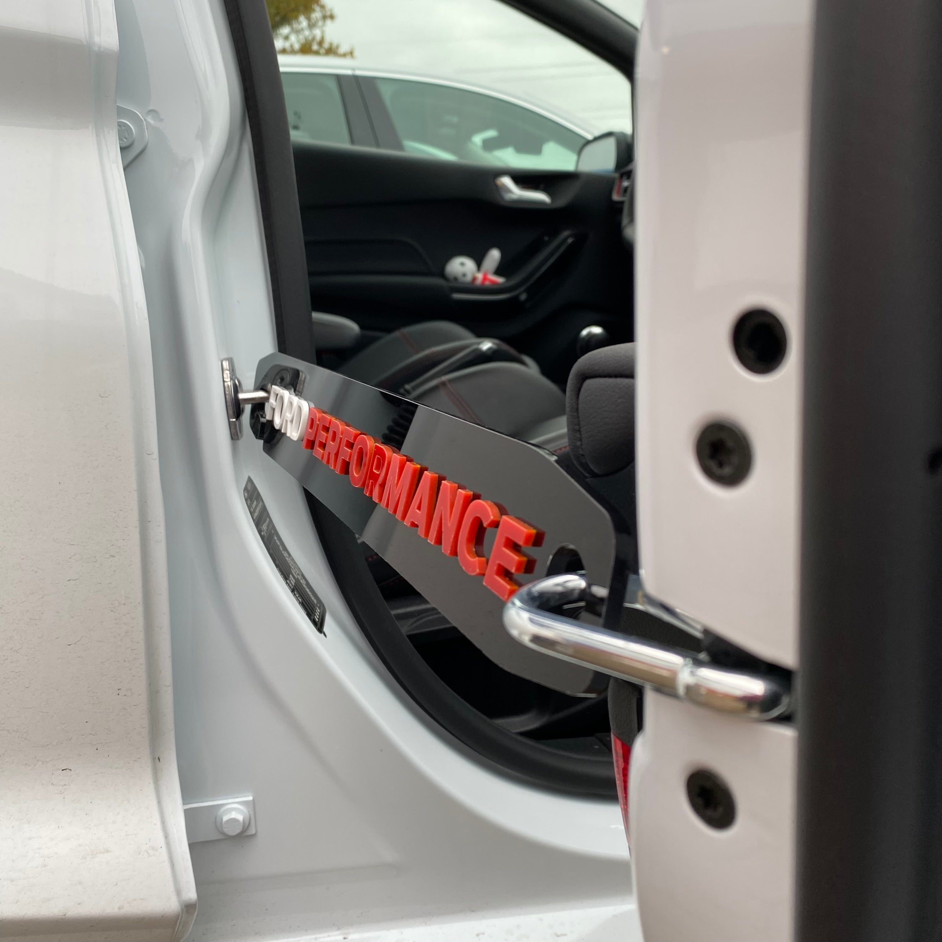Support de porte avant universel – Ford Performance (acrylique 4D)