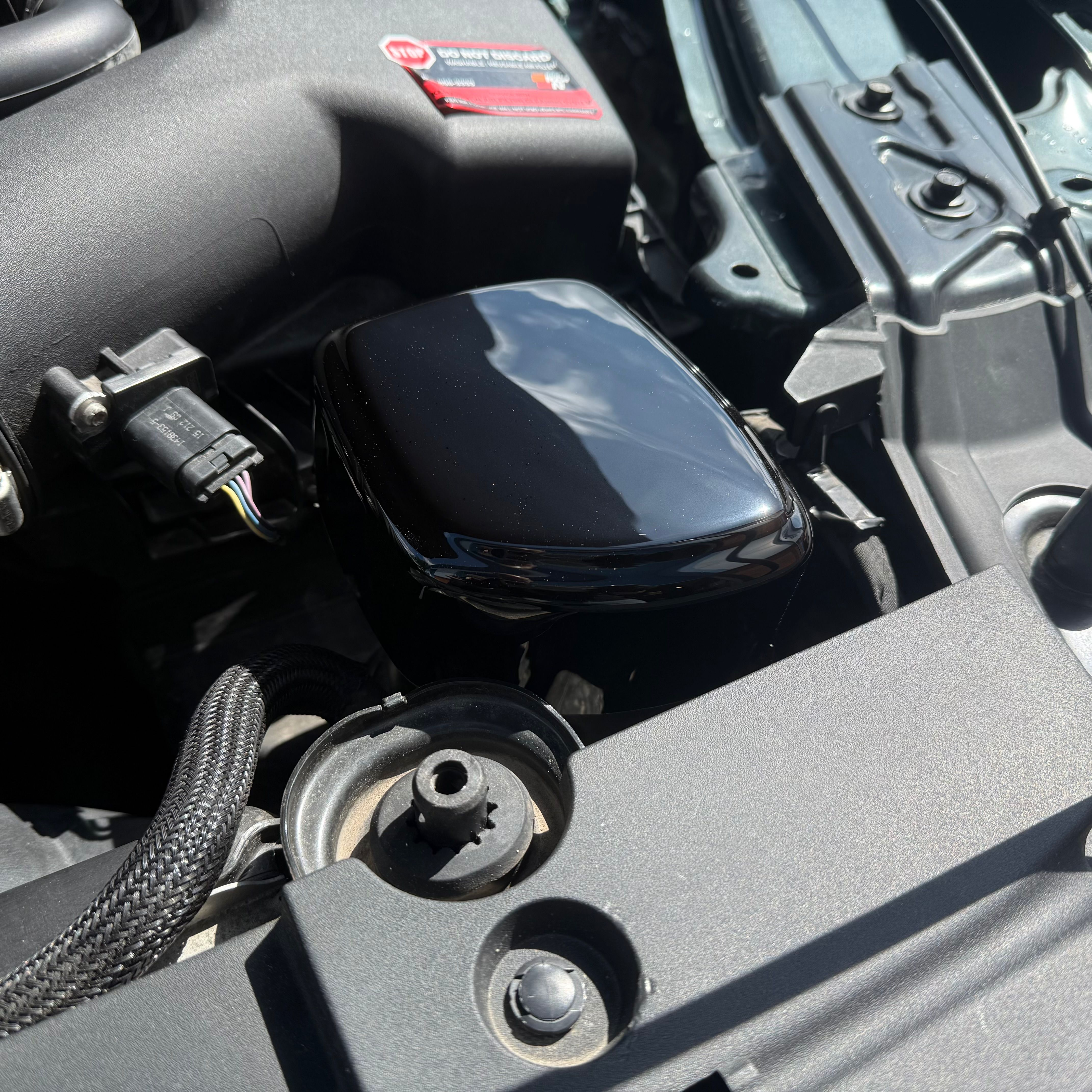 Mustang (6th Generation) Air Cleaner Resinator Cover (Plastic Finishes)