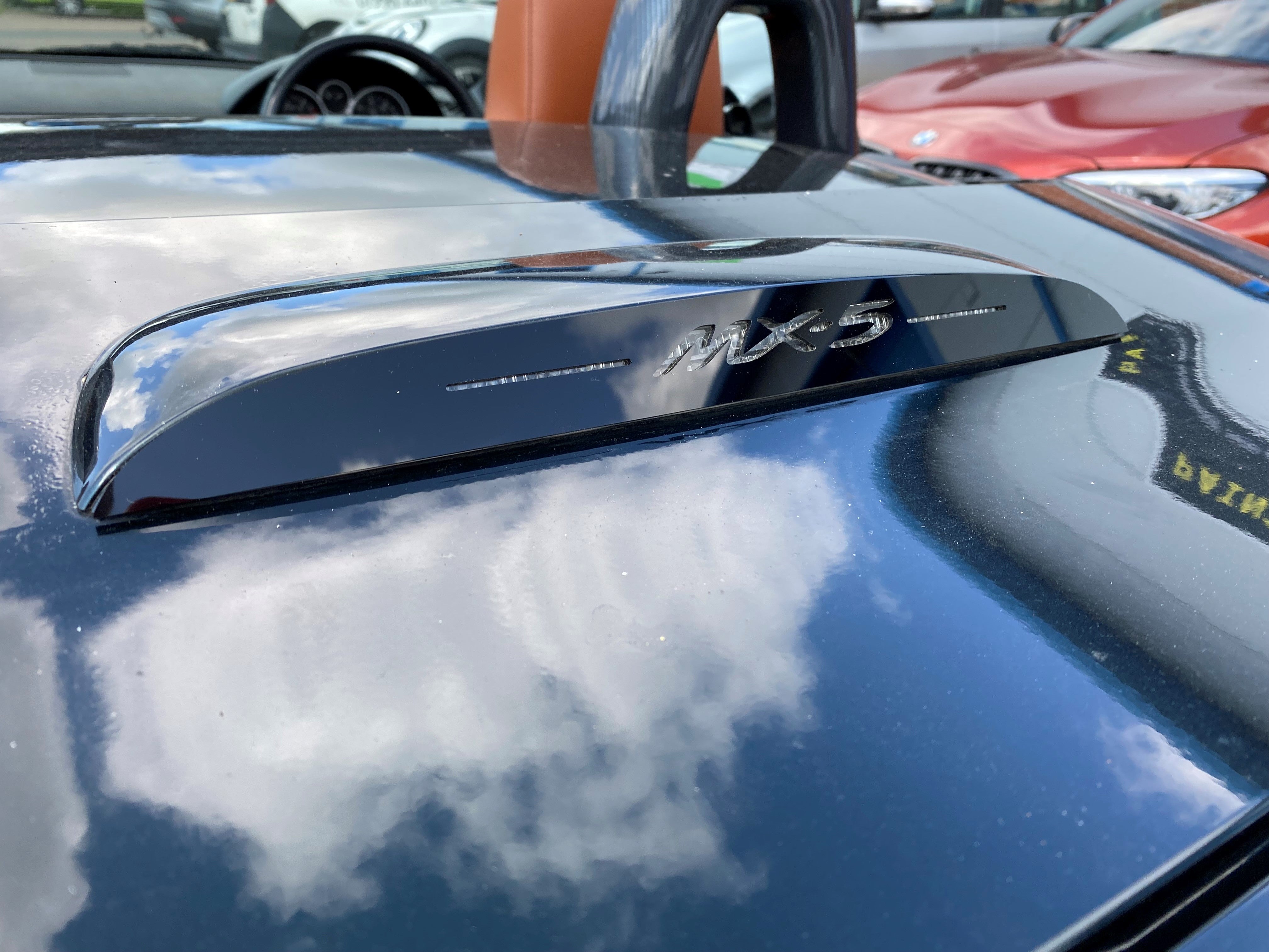 Obere mittlere Bremslichtabdeckung - Mazda MX5/Miata Mk3/3.5/NC