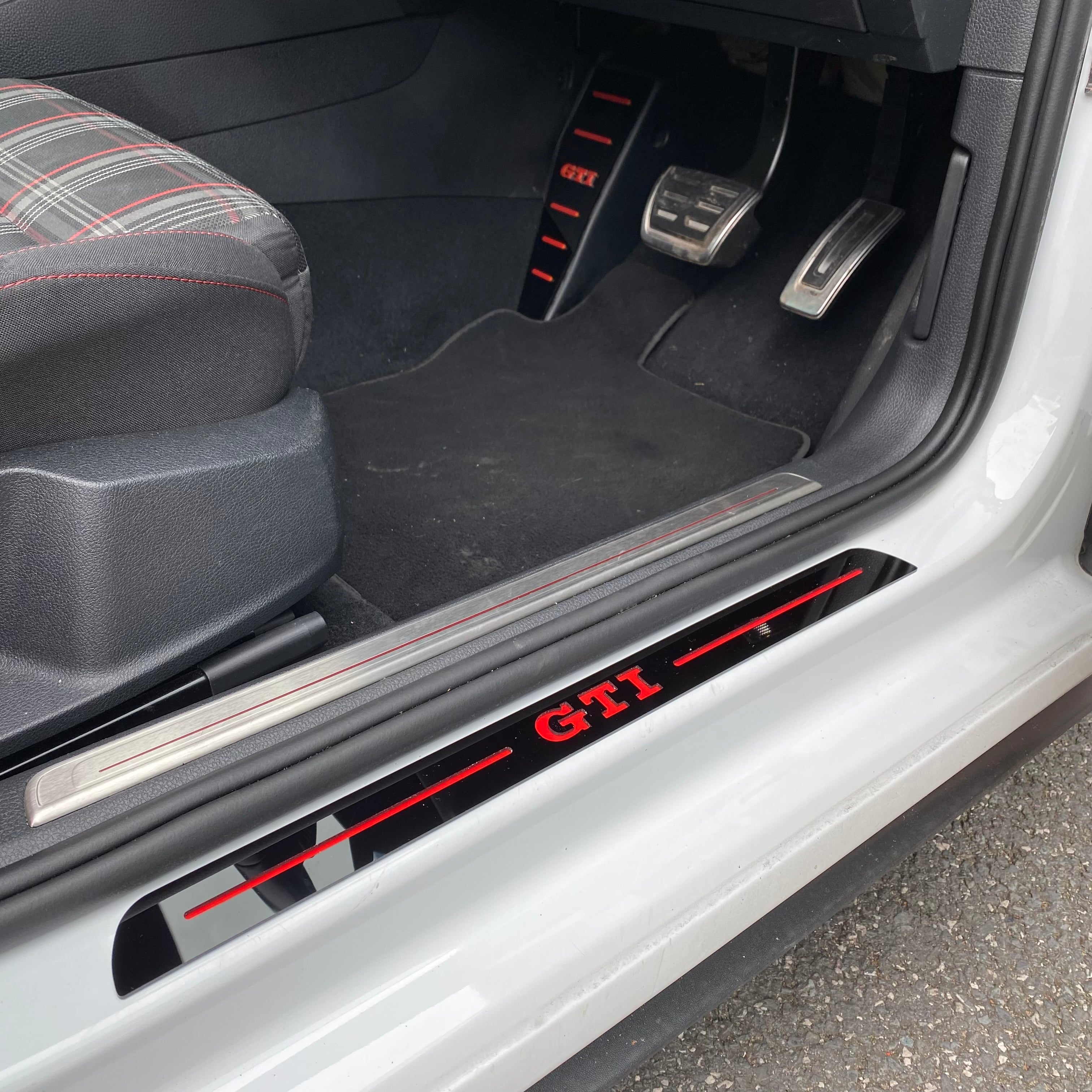Mk7/7.5 Golf GTI (5-Türer) Türschweller-Plattensatz