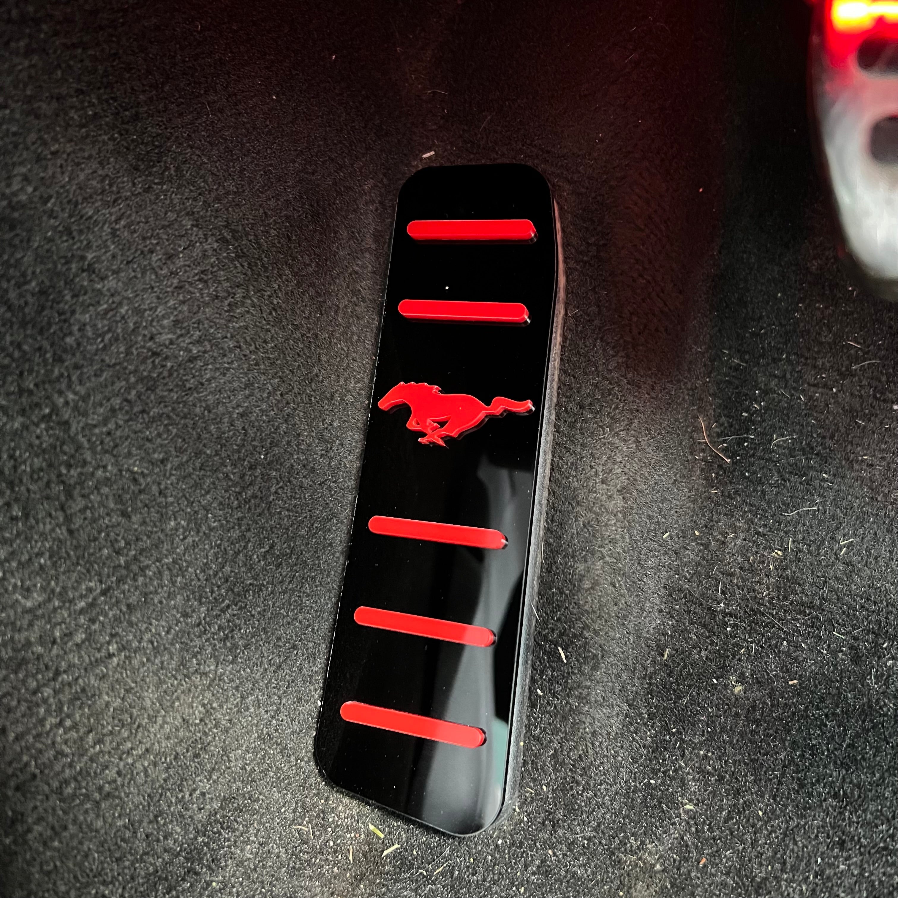 Mustang (6. Generation) Totpedal/Fußrastenplatte (4D-Acryl)