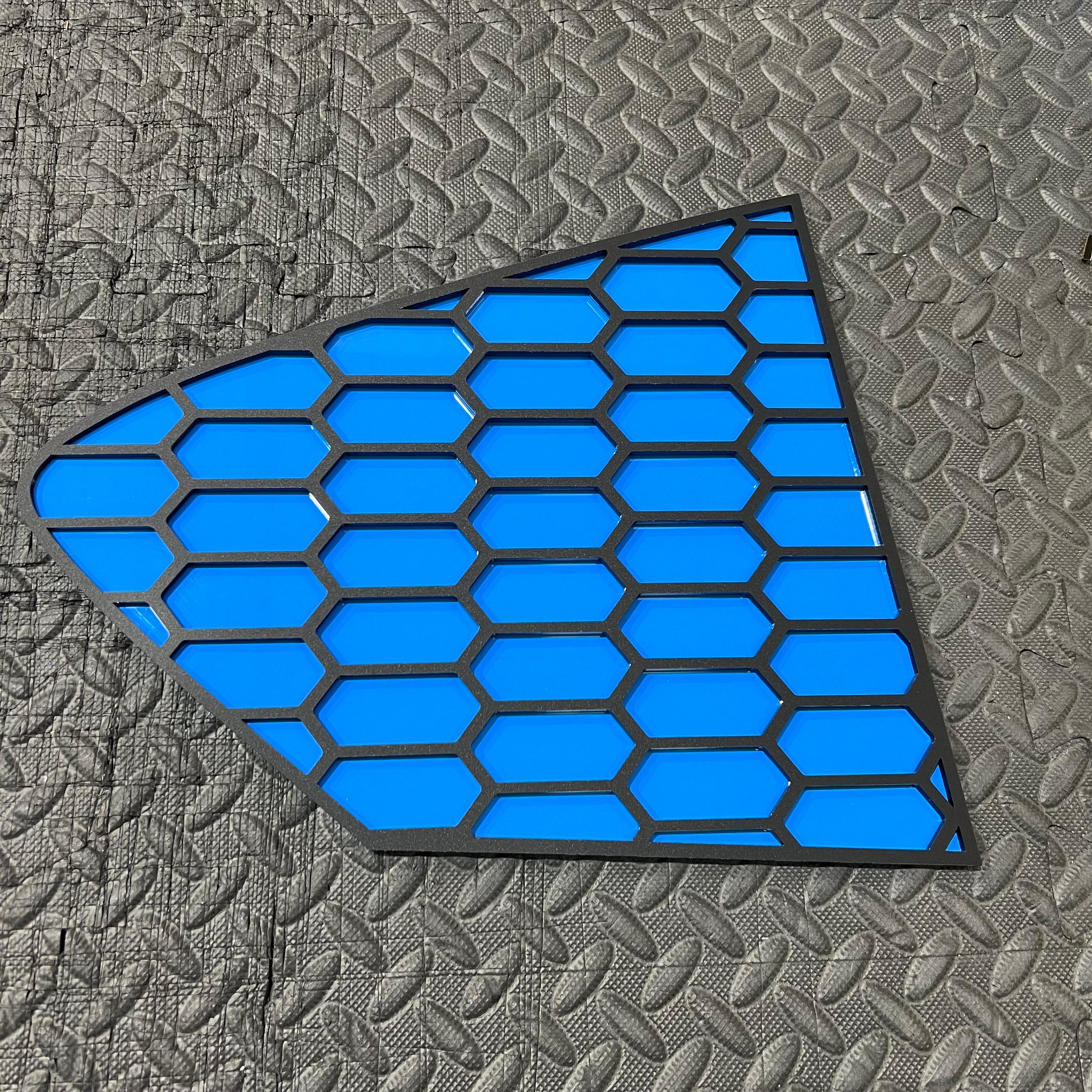 Mk4/4.5 Focus (Hatchback) Rear Quarter Window Inserts (Pair) (Painted Finishes)