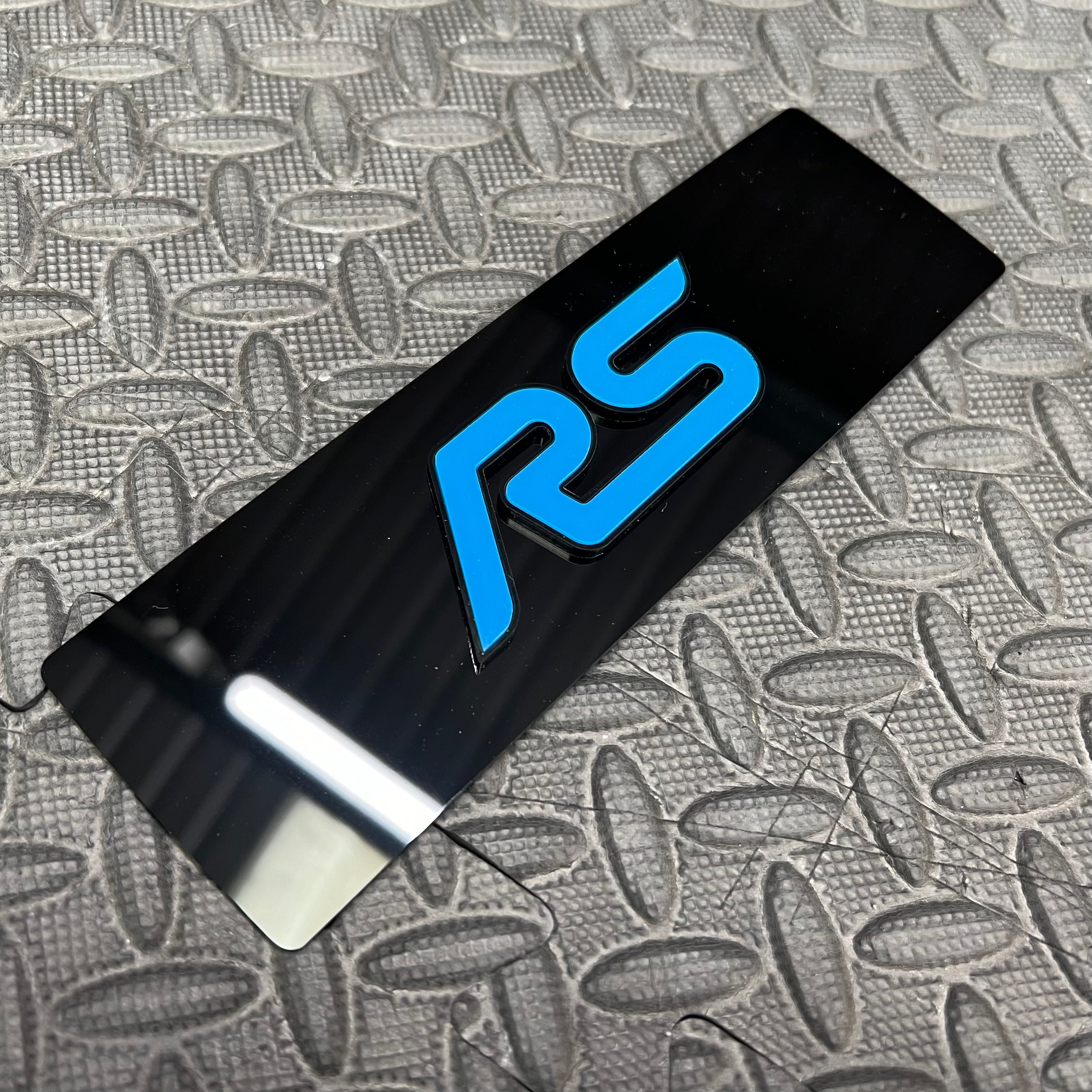 Engine Cover Badge Plates With 3D Logo - Mk3.5 Focus RS