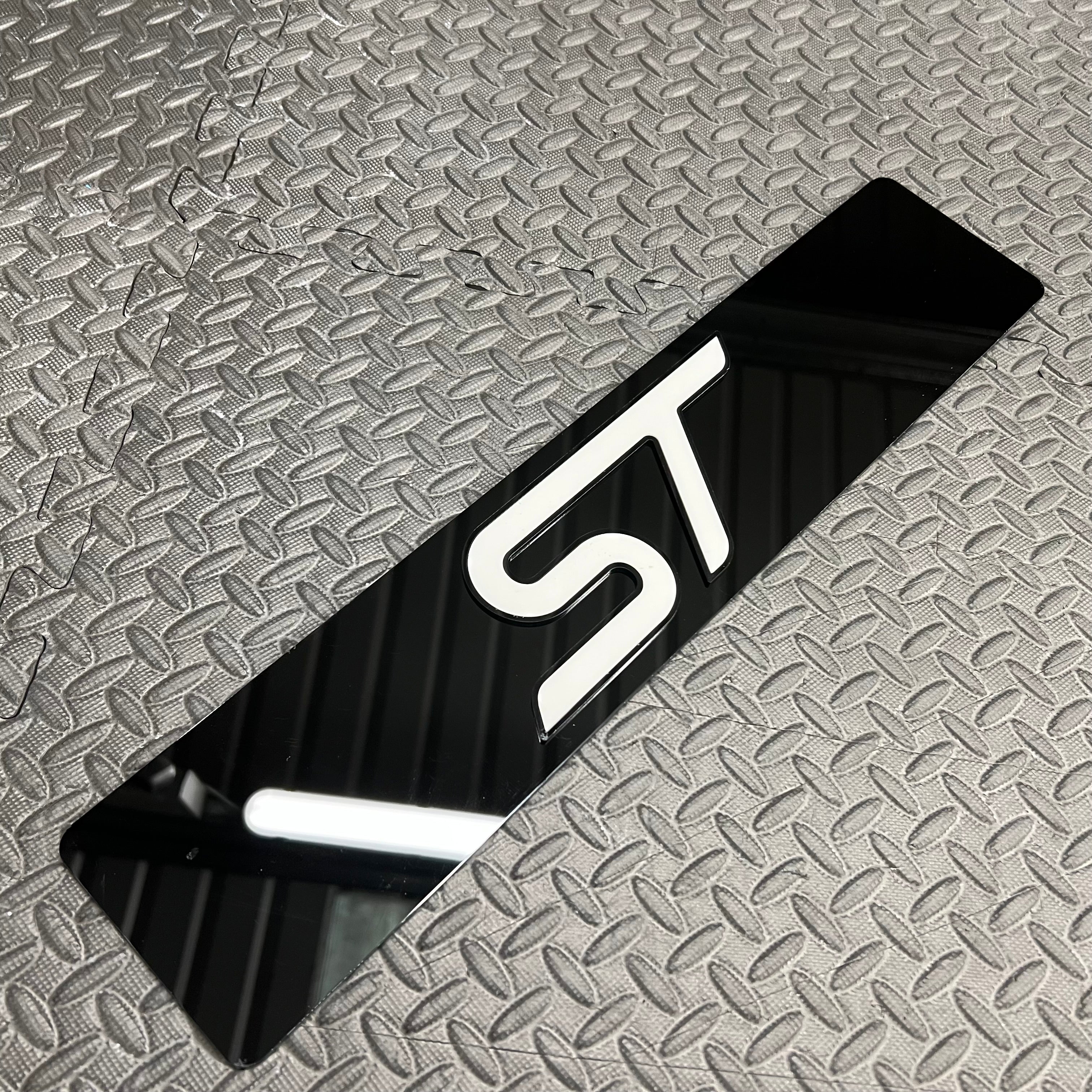 ST Vehicle Show Plates