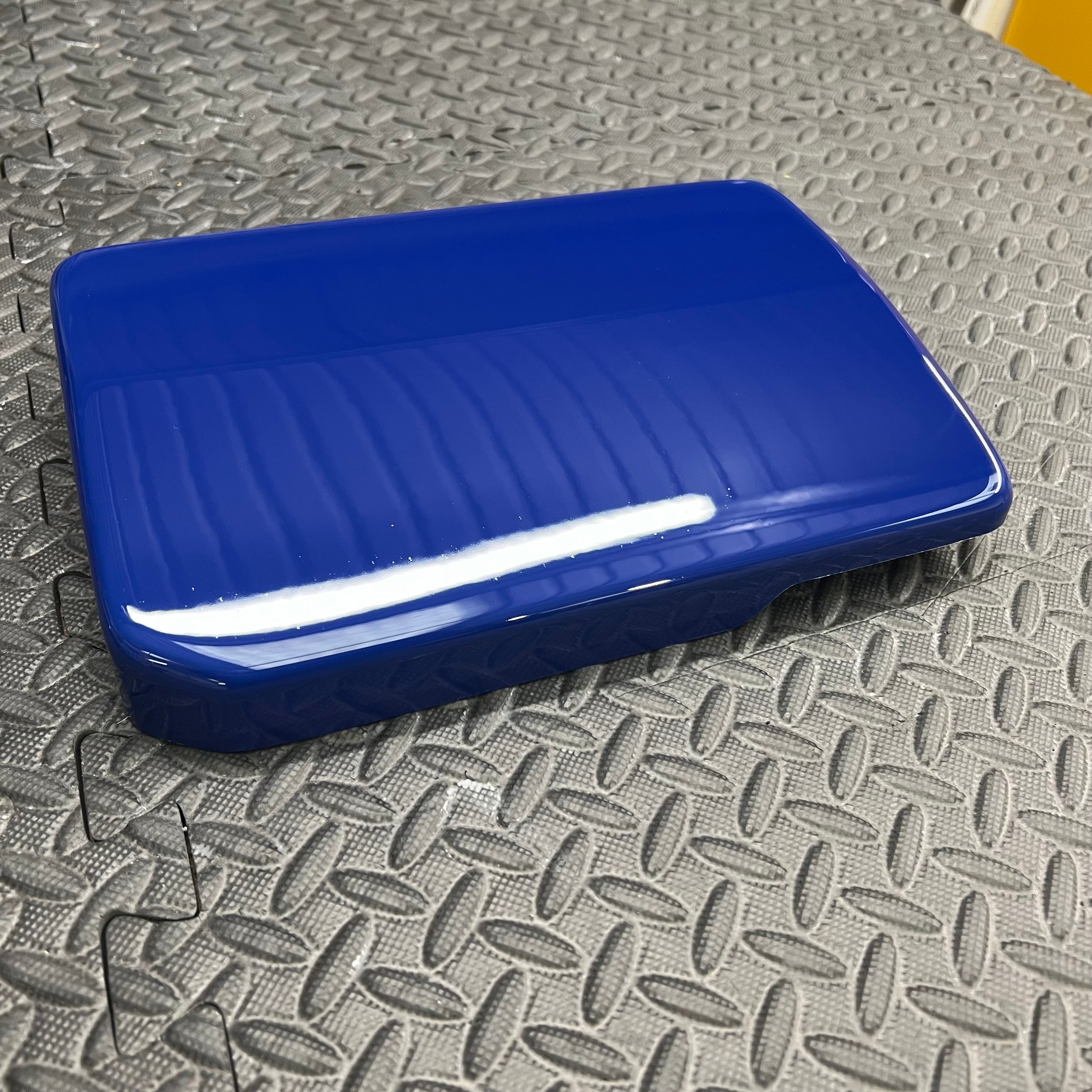 Proform-Batterieabdeckung – Mazda MX5/Miata Mk3/3.5/NC (Kunststoffoberflächen)