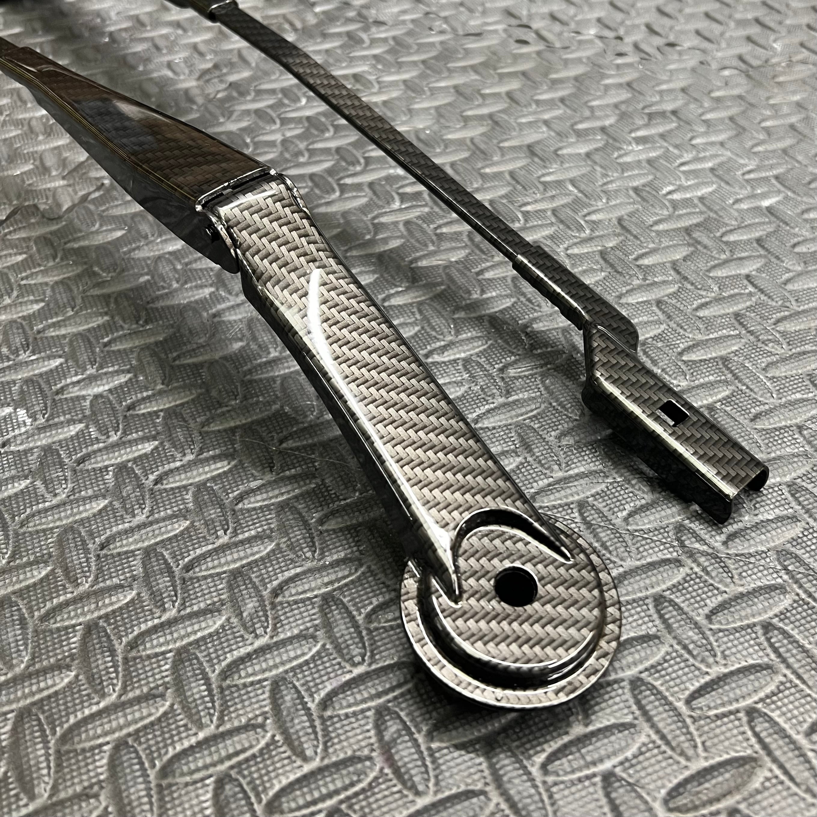 Bras d'essuie-glace avant d'origine Ford (conduite à droite) - Focus Mk2/2.5/3/3.5/4/4.5 (finitions peintes/hydrodipées)