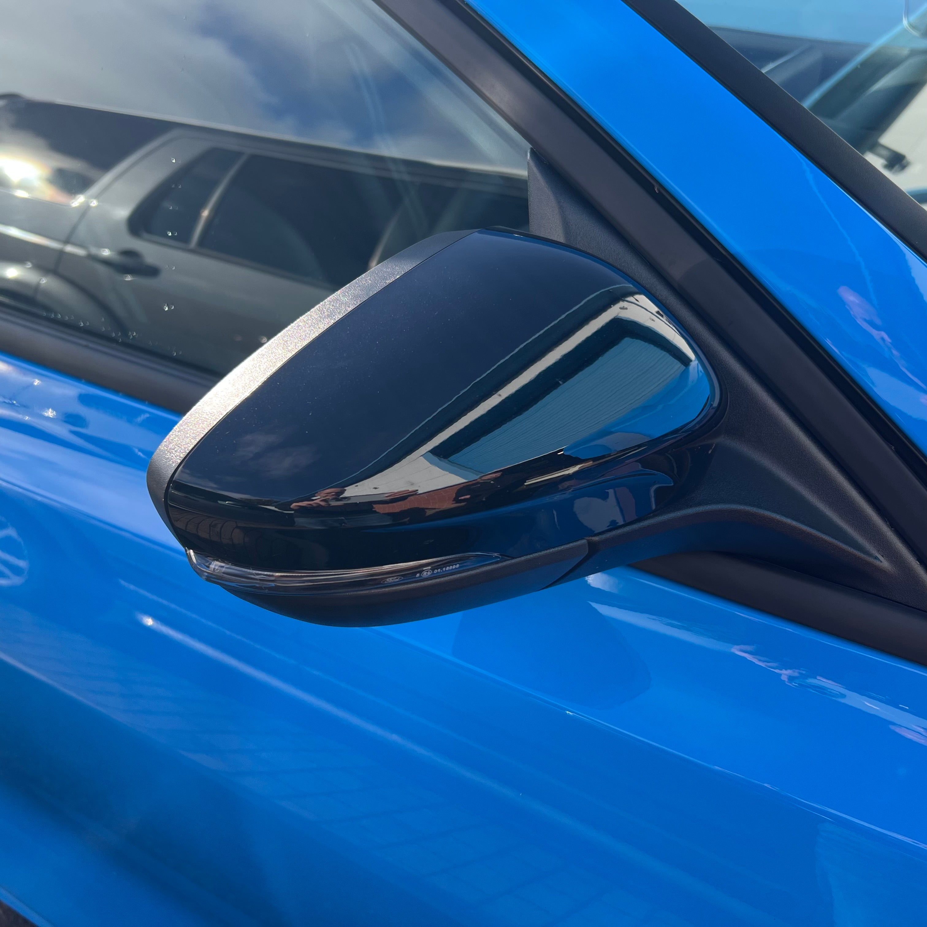 Coques de rétroviseurs - Focus MK4/4.5 (finitions peintes/hydrodipées)