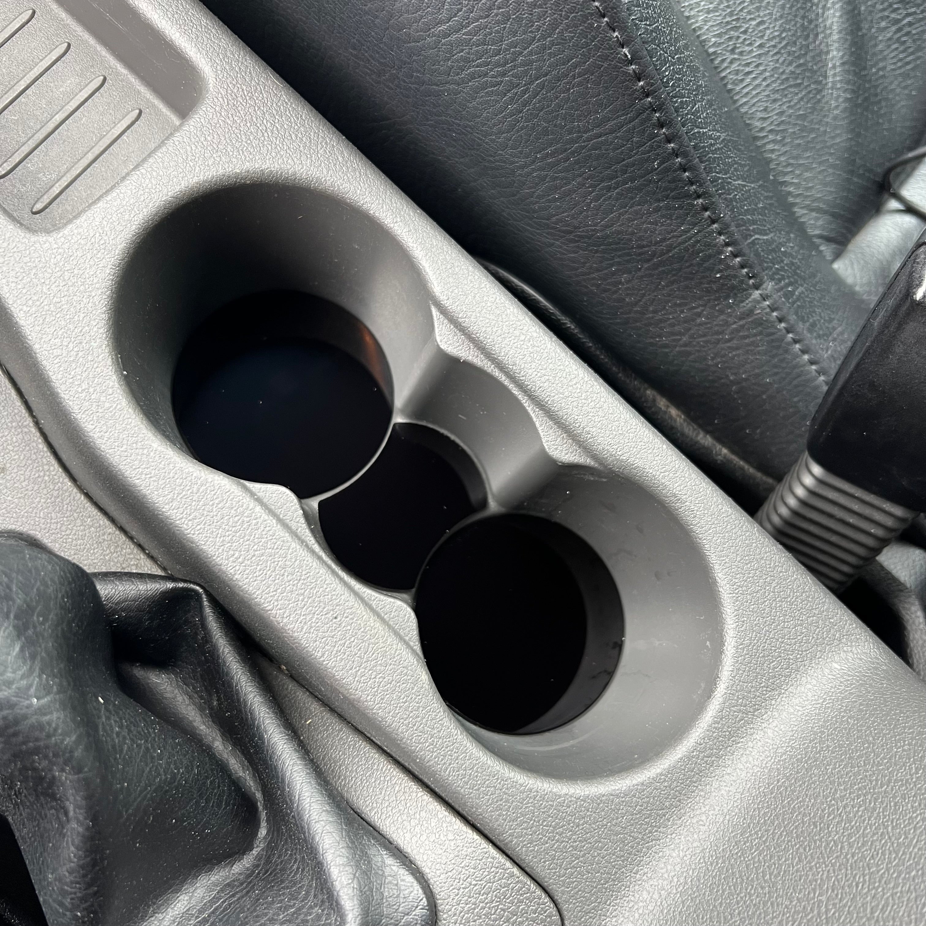 Mk2 (Pre-Facelift) Focus Cup Holder Insert Plate Set