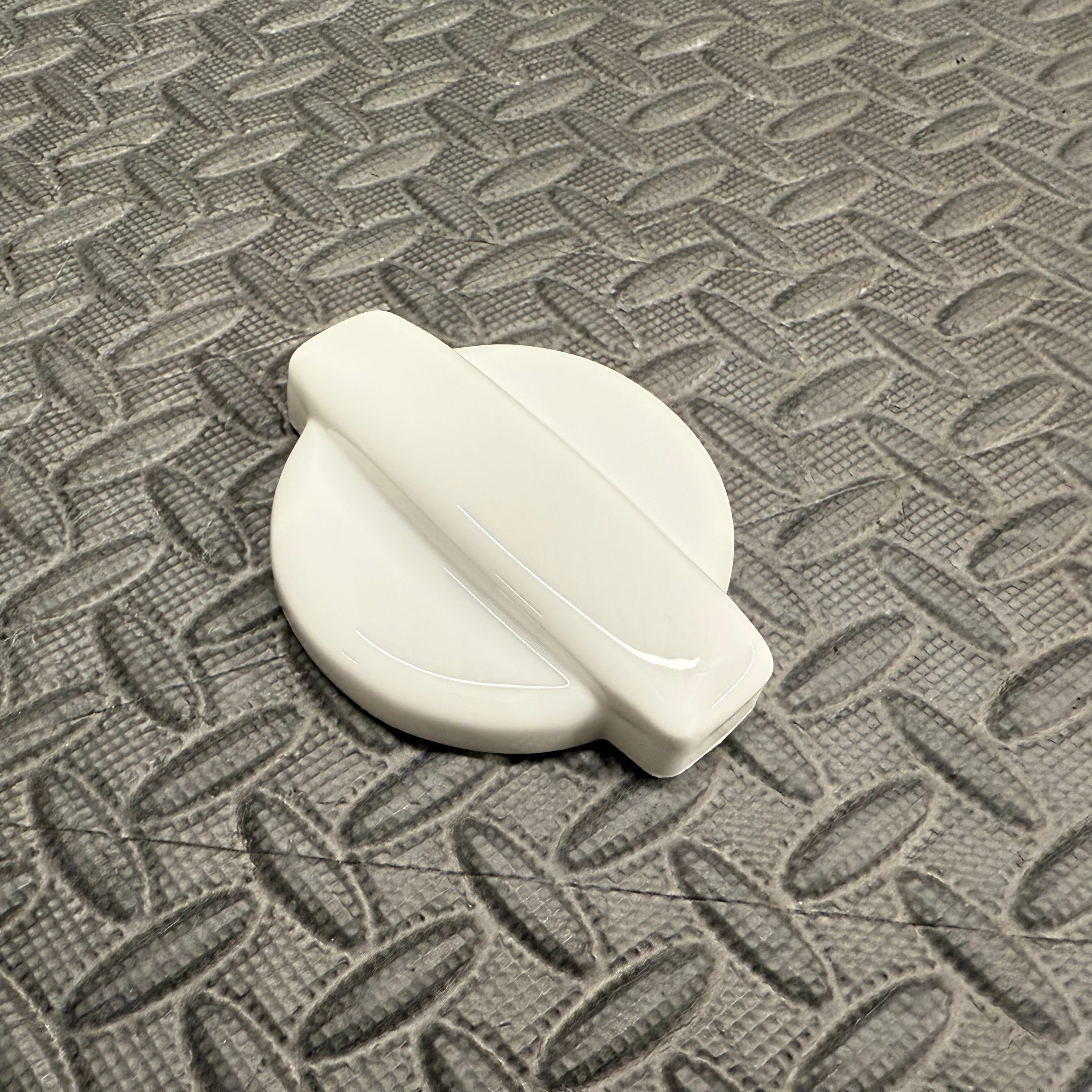 Proform-Abdeckung für Scheibenwaschbehälterdeckel – Hyundai i20/i30/Kona N/Veloster N (Kunststoffoberflächen)
