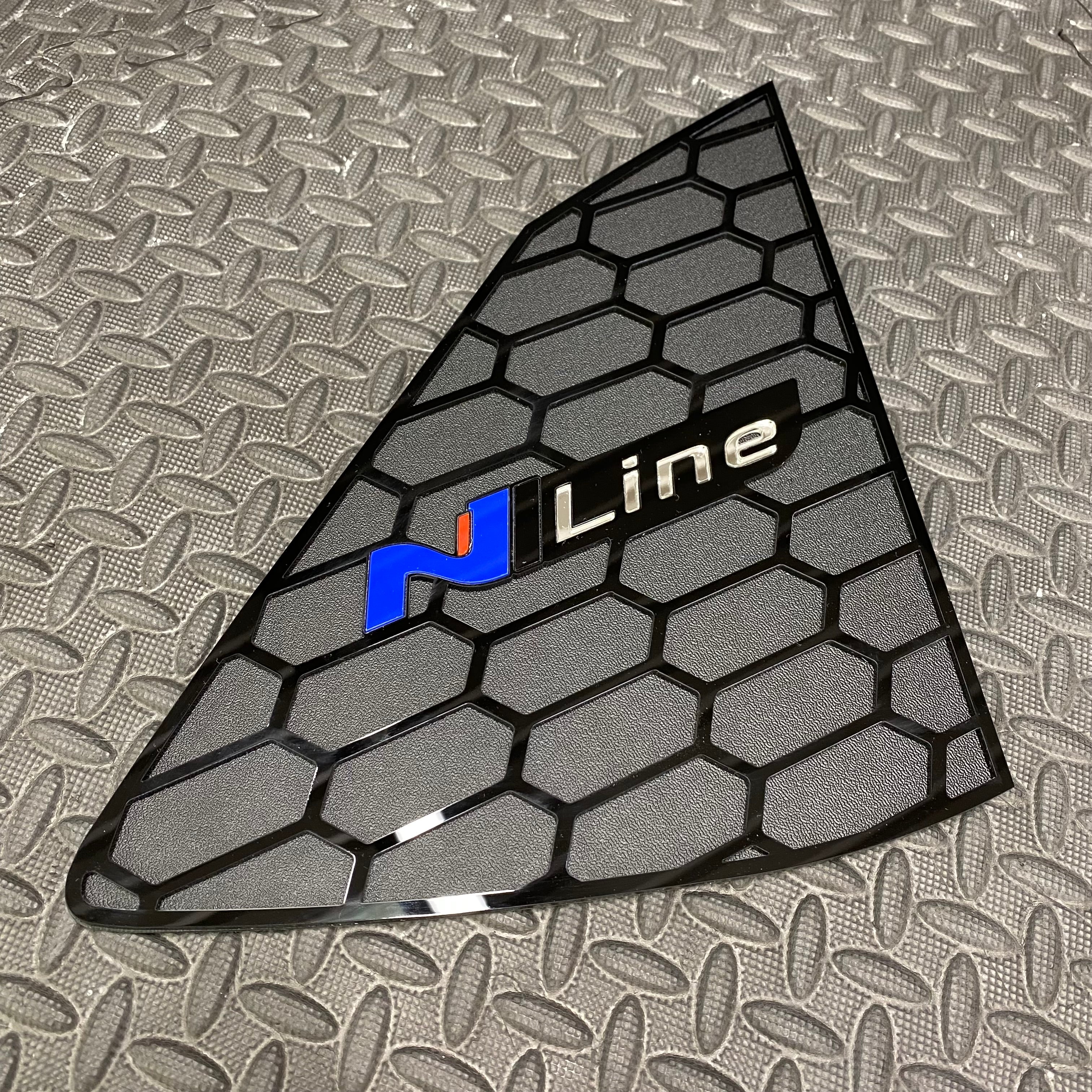 Hyundai i20 – Einsätze für hintere Seitenfenster (Paar)