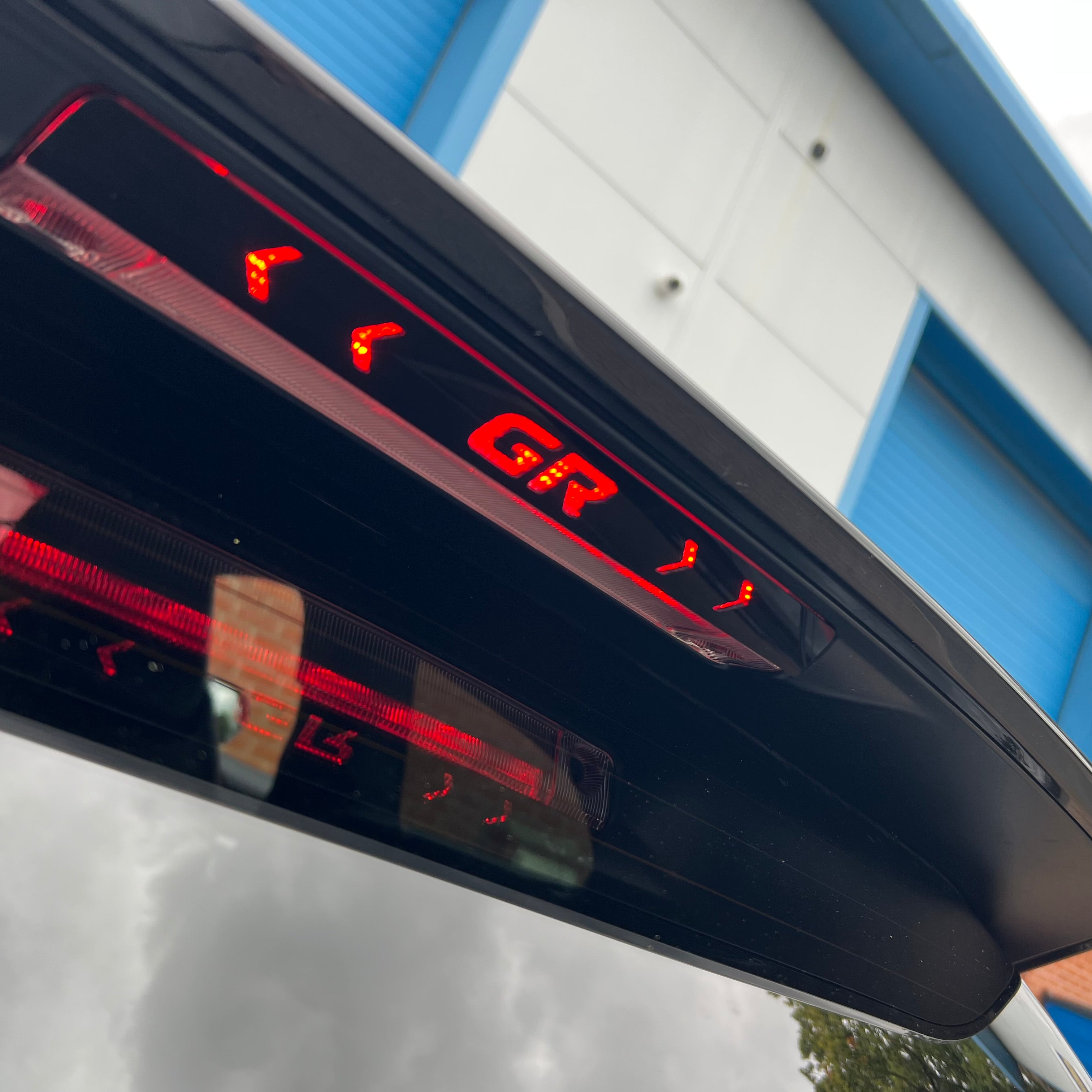 Cache de feu stop central supérieur - Yaris GR