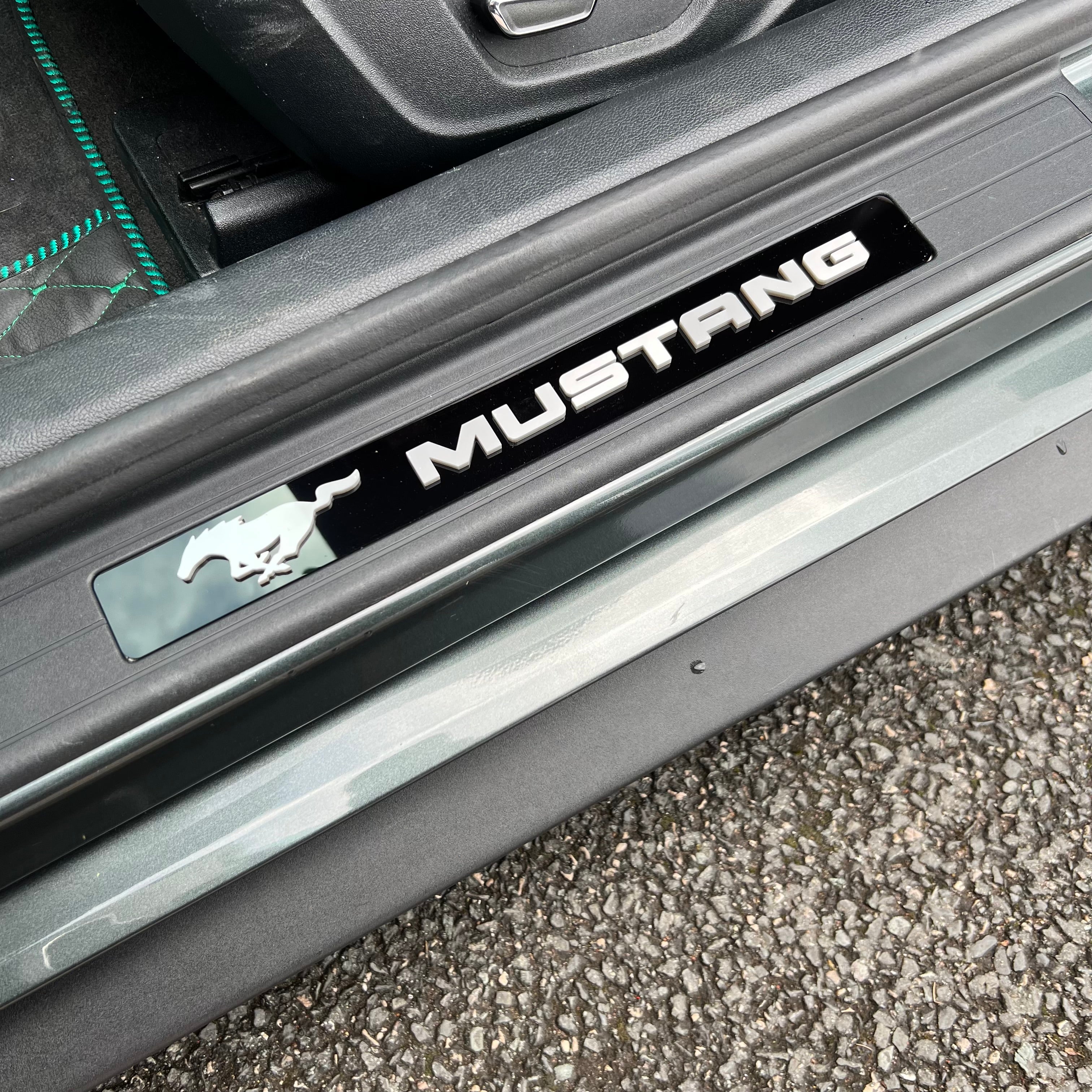 Mustang (6. Generation) Einstiegsleisten (Paar)