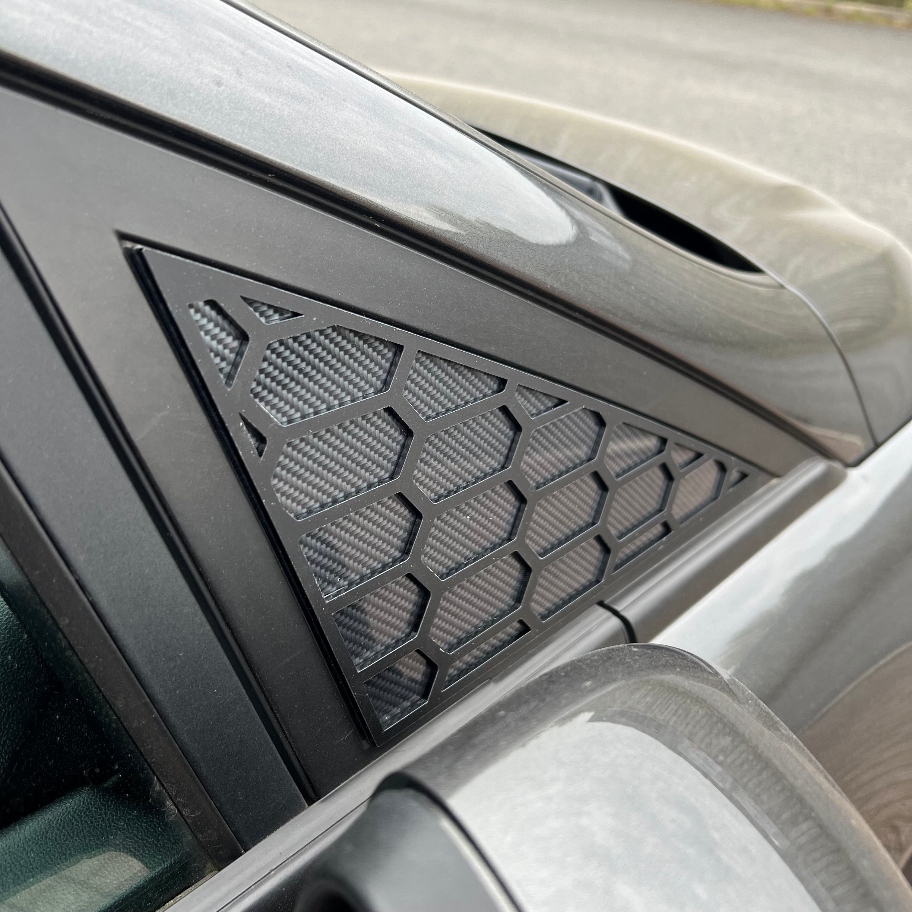 Mk8/8.5 Fiesta Front Quarter Window Inserts (Pair) - Carbon Fibre Effect