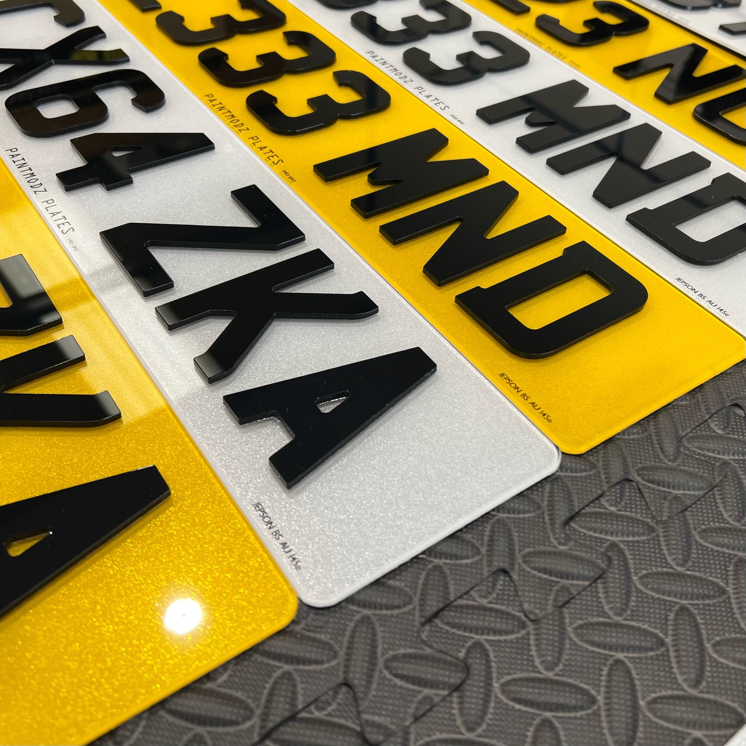 Plaques d'immatriculation acryliques 4D - Homologuées pour la route