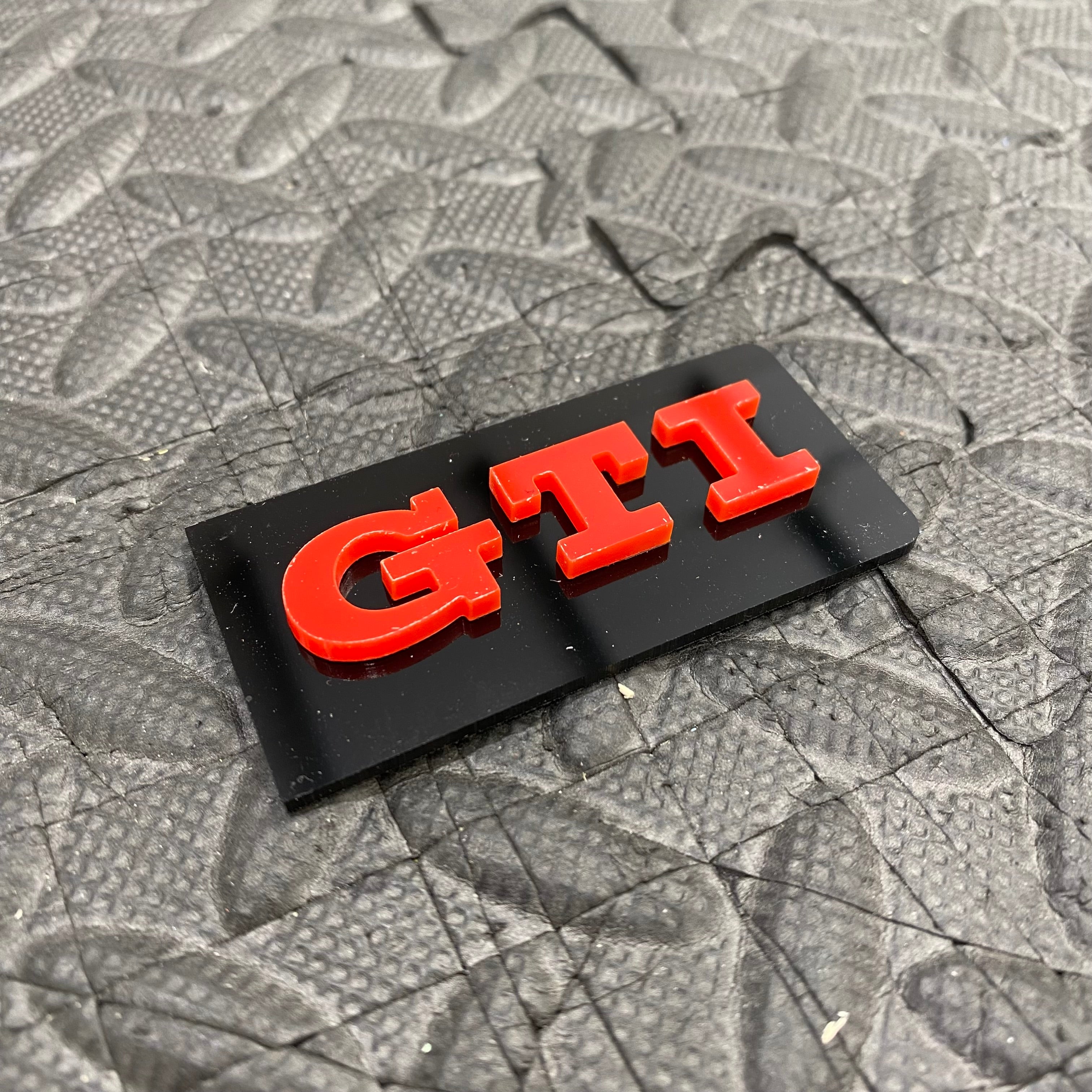 Einsatzplatte für die Mittelkonsole des Golf Mk7/7.5