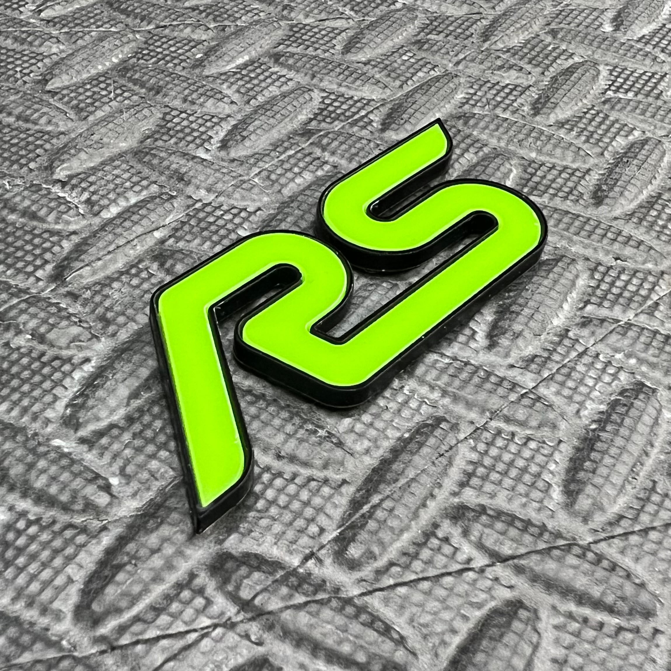 RS Performance Acryl 4D-Schriftzug