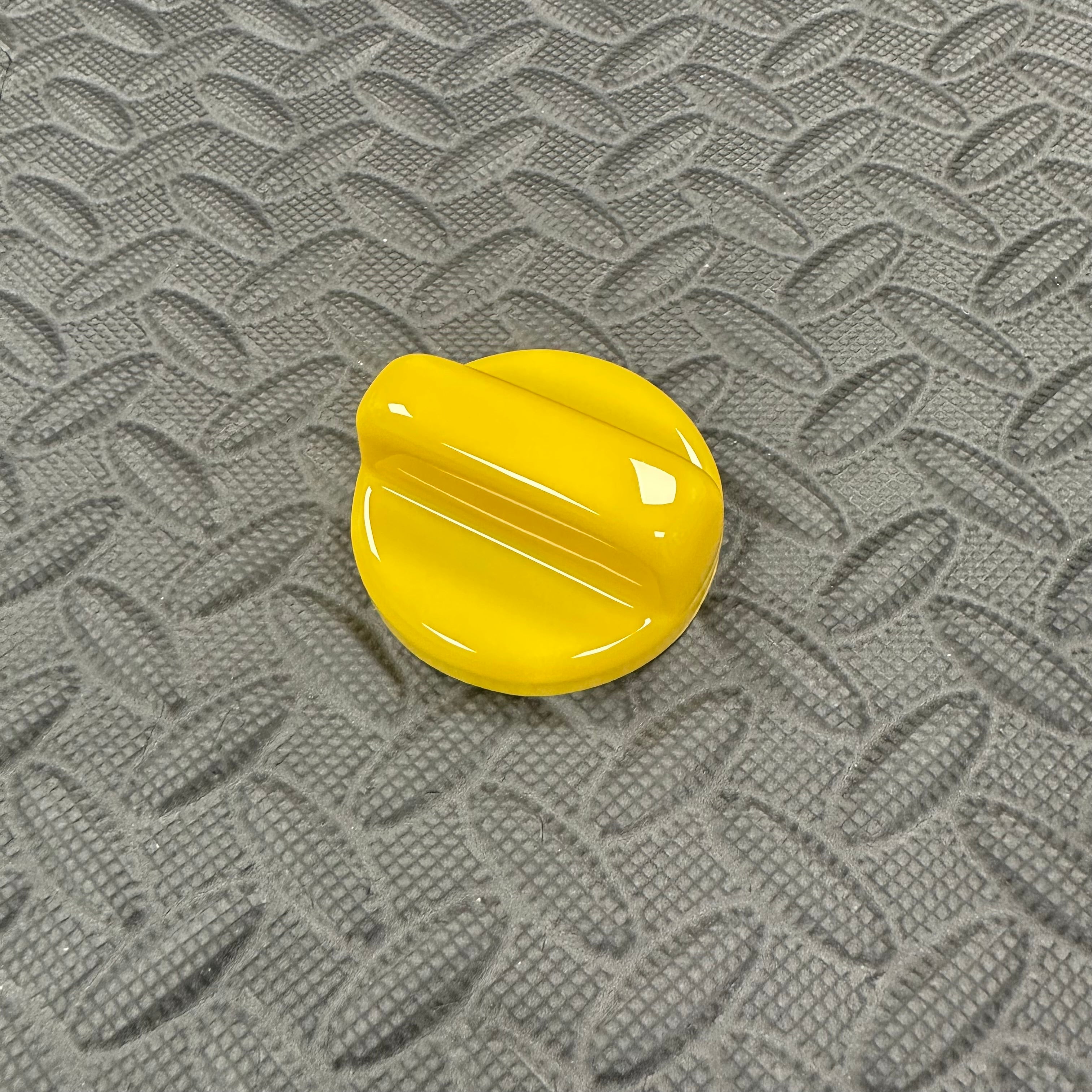 Proform Astra J Oil Cap Cover - Gloss Yellow