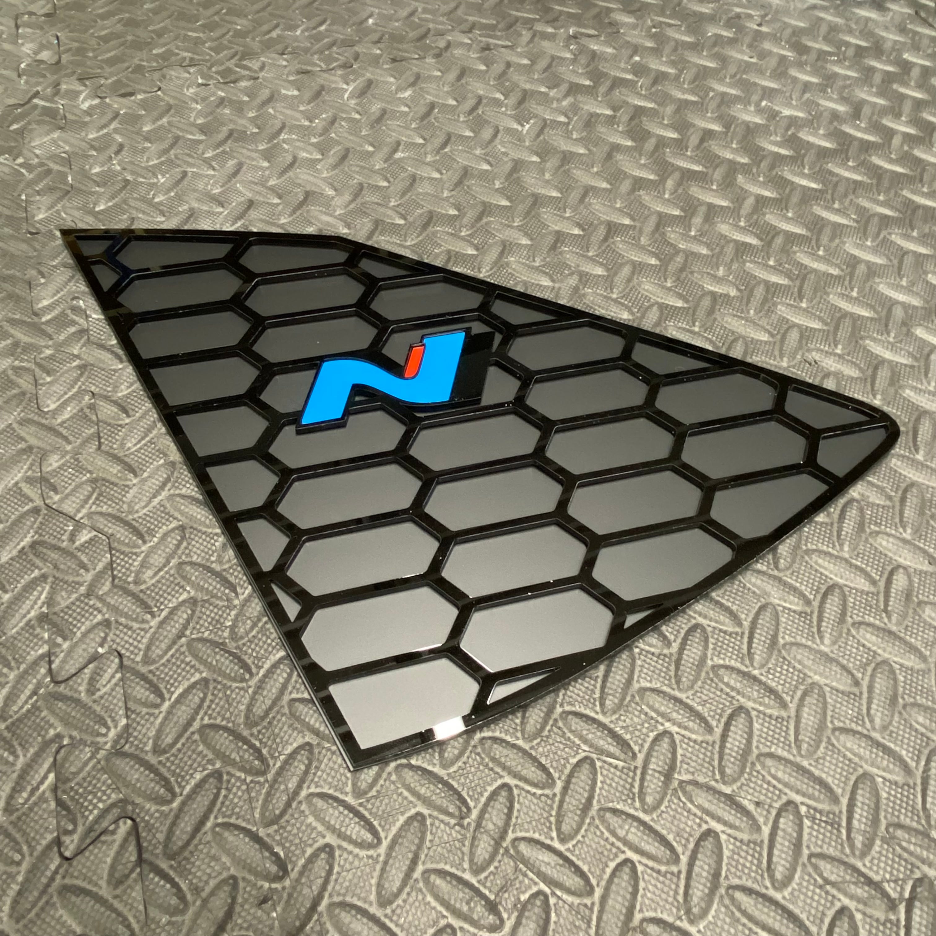 Hyundai i20 – Einsätze für hintere Seitenfenster (Paar)