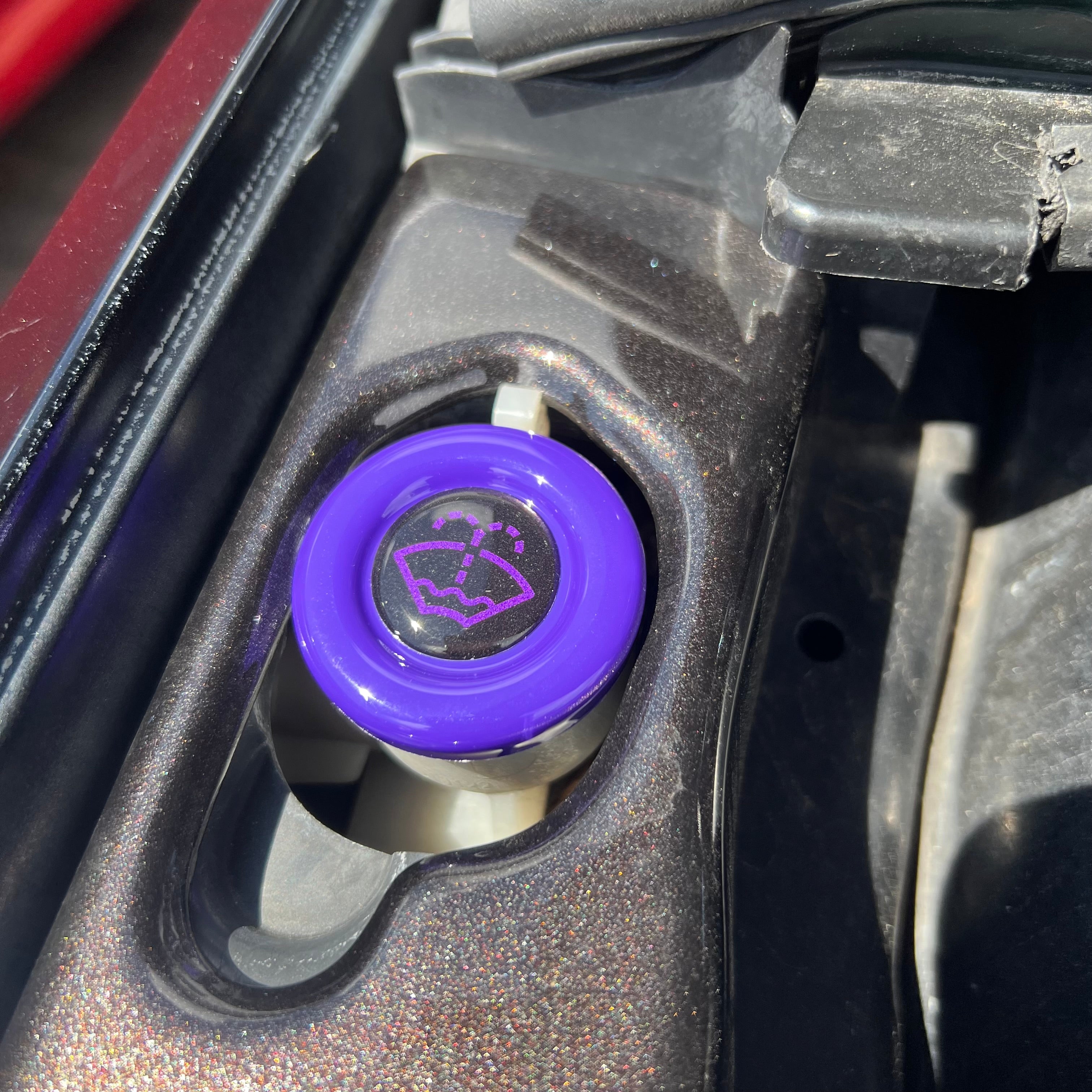 Proform Washer Bottle Bung Mk2/2.5 Focus - Gloss Purple Plastic With
Purple Screenwash Logo Gell Badge
