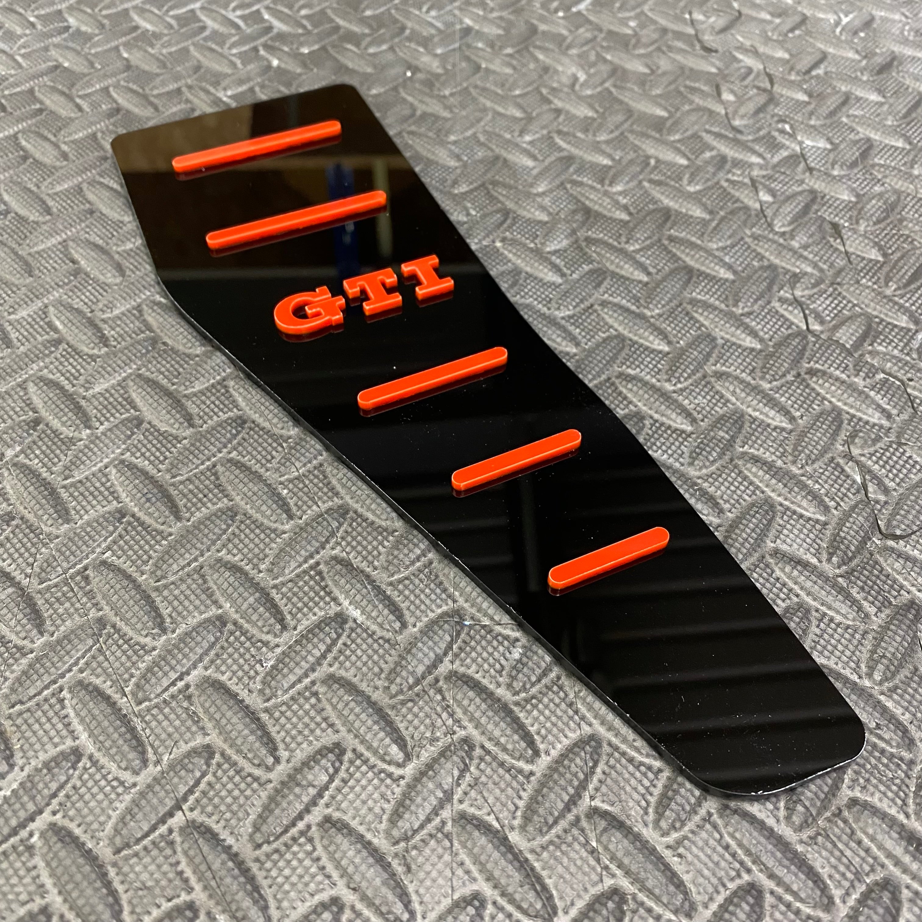 Mk7/7.5 Golf GTI / R (Automatik) Totpedal / Fußstützenplatte (4D Acryl)