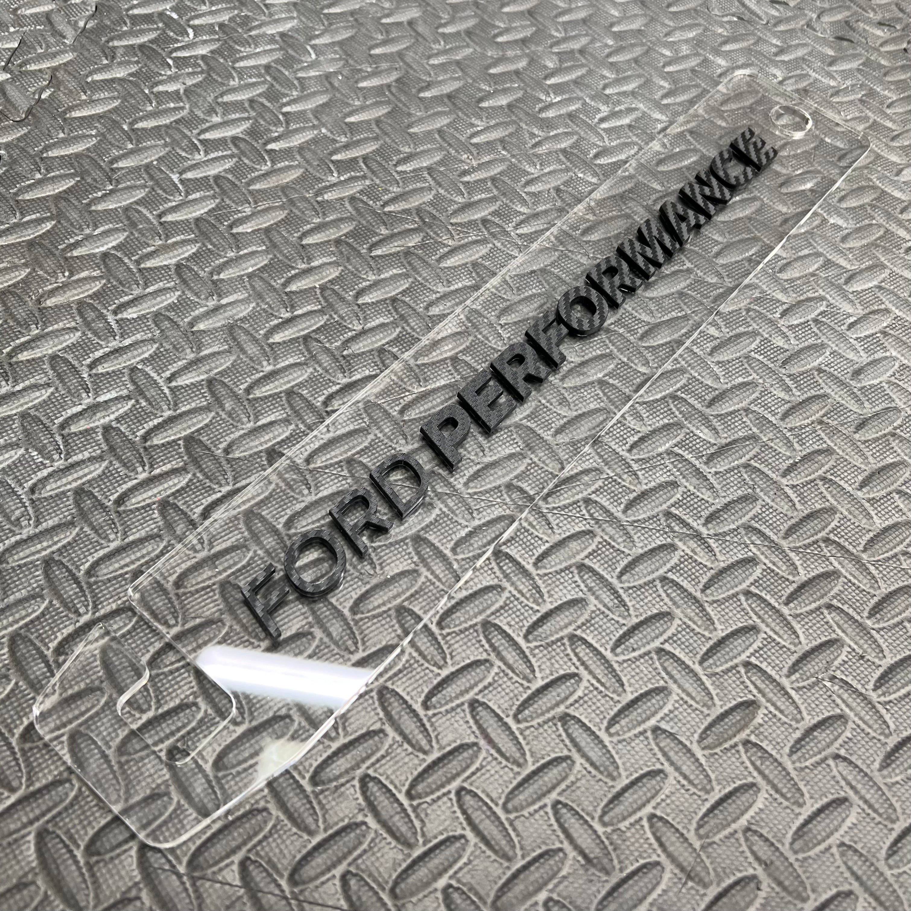 Universelle Motorhaubenstütze – ST Performance (4D-Acryl)