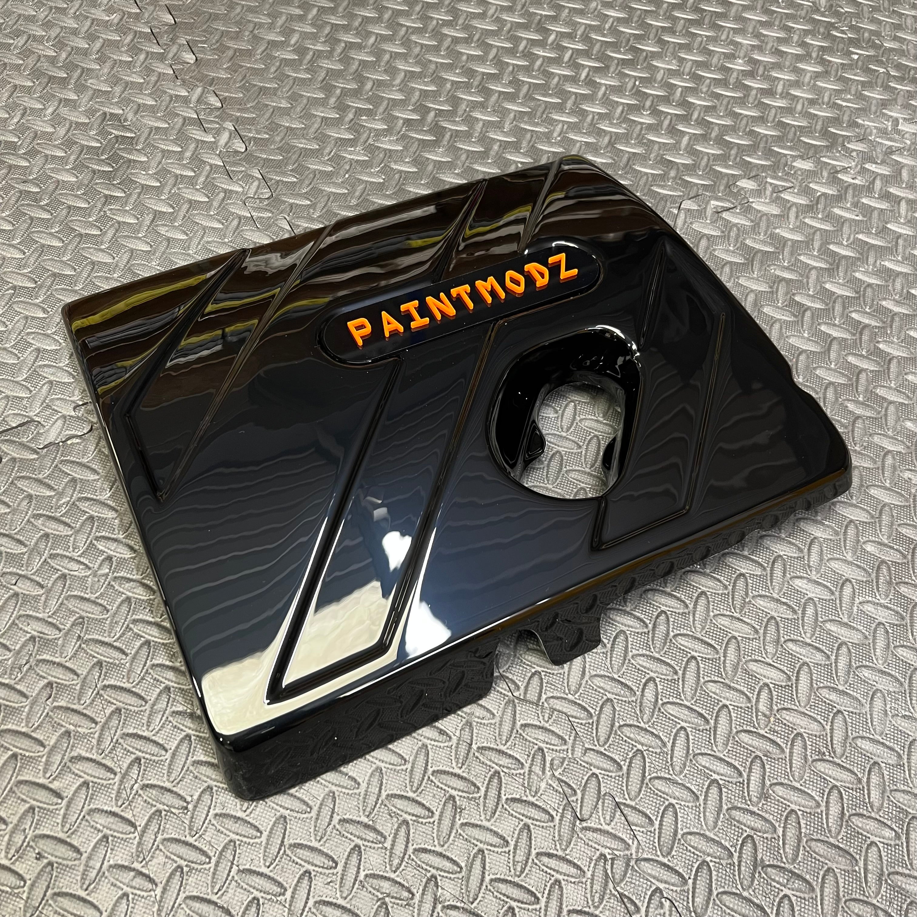 Proform Engine Cover - MK8/8.5 Fiesta ST & Mk2 Puma ST - Gloss Black Plastic With Orange/Gloss Black Badge Plate