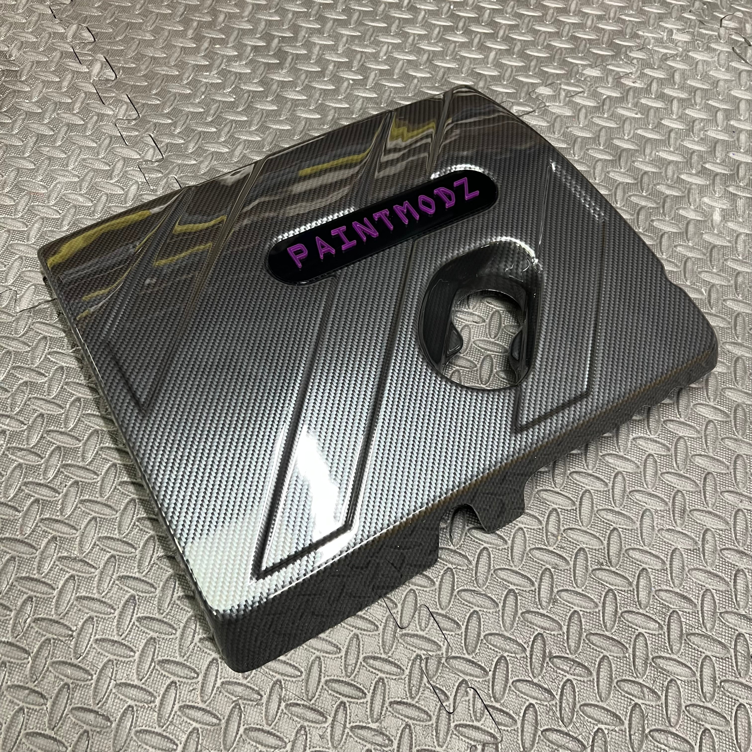 Proform Engine Cover - MK8/8.5 Fiesta ST & Mk2 Puma ST - Deluxe Carbon Fibre Effect Plastic With Dark Purple/Gloss Black Badge Plate