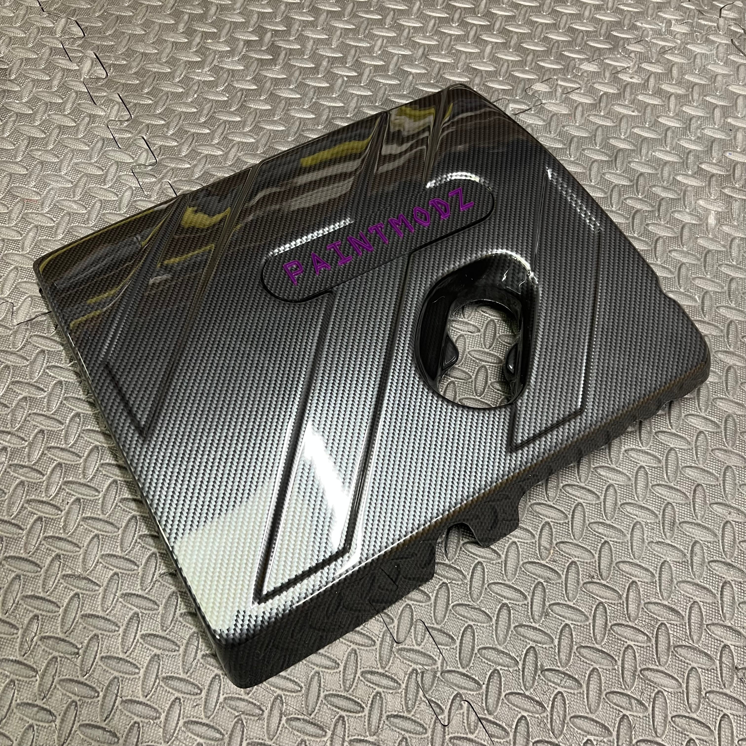 Proform Engine Cover - MK8/8.5 Fiesta ST & Mk2 Puma ST - Deluxe Carbon Fibre Effect Plastic With Dark Purple/Deluxe Carbon Fibre Effect Badge Plate