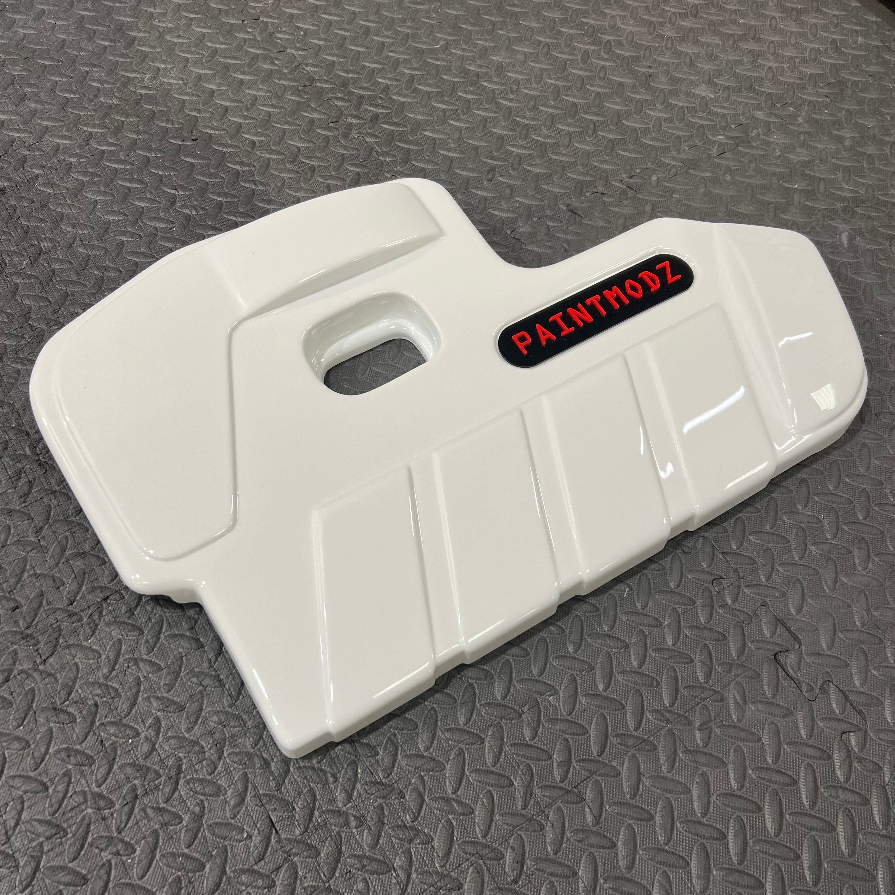 Proform Engine Cover - MK4/4.5 Focus ST Petrol - Gloss White Plastic - Red/Gloss Black Badge