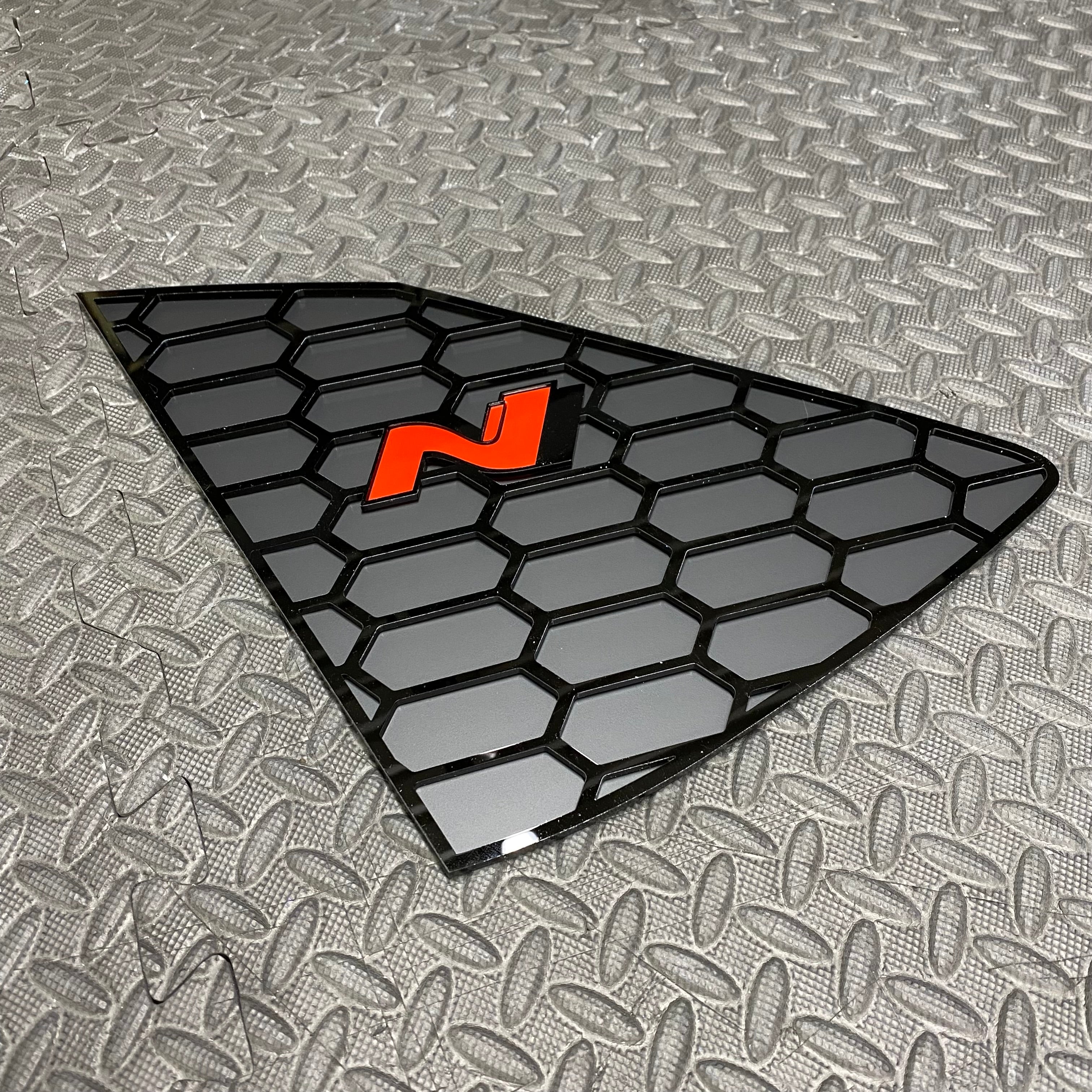 Hyundai i20 – Einsätze für hintere Seitenfenster (Paar)