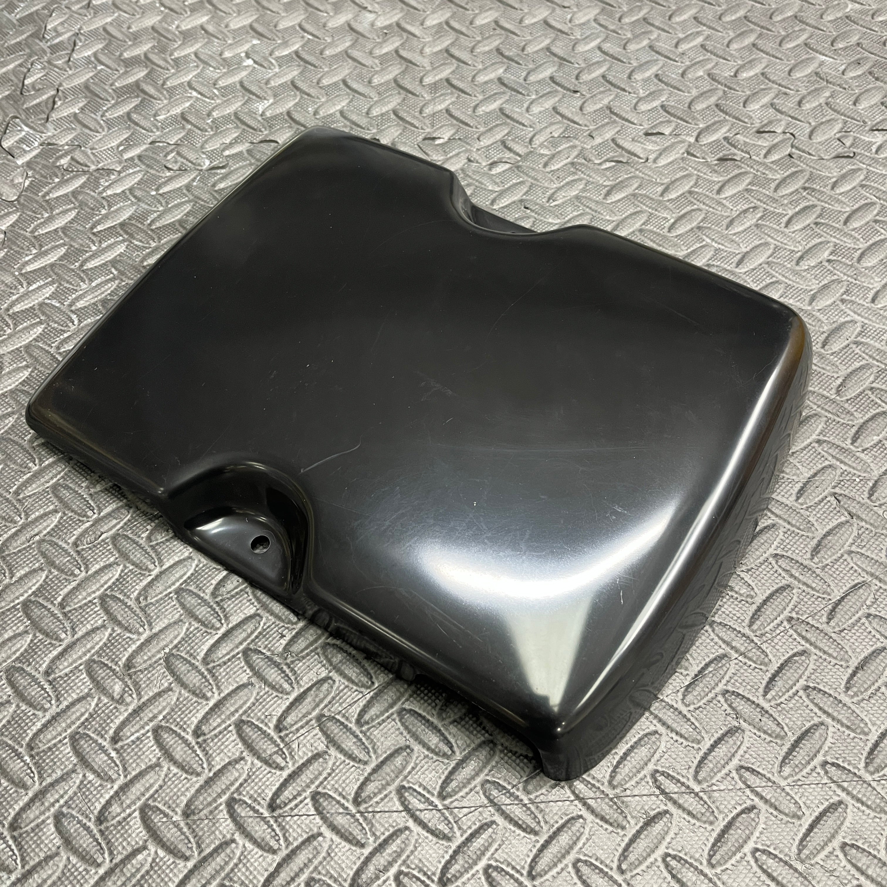 Proform-Batterieabdeckung (Kunststoffoberflächen) – Mk7/7.5 Fiesta (inkl. ST180)