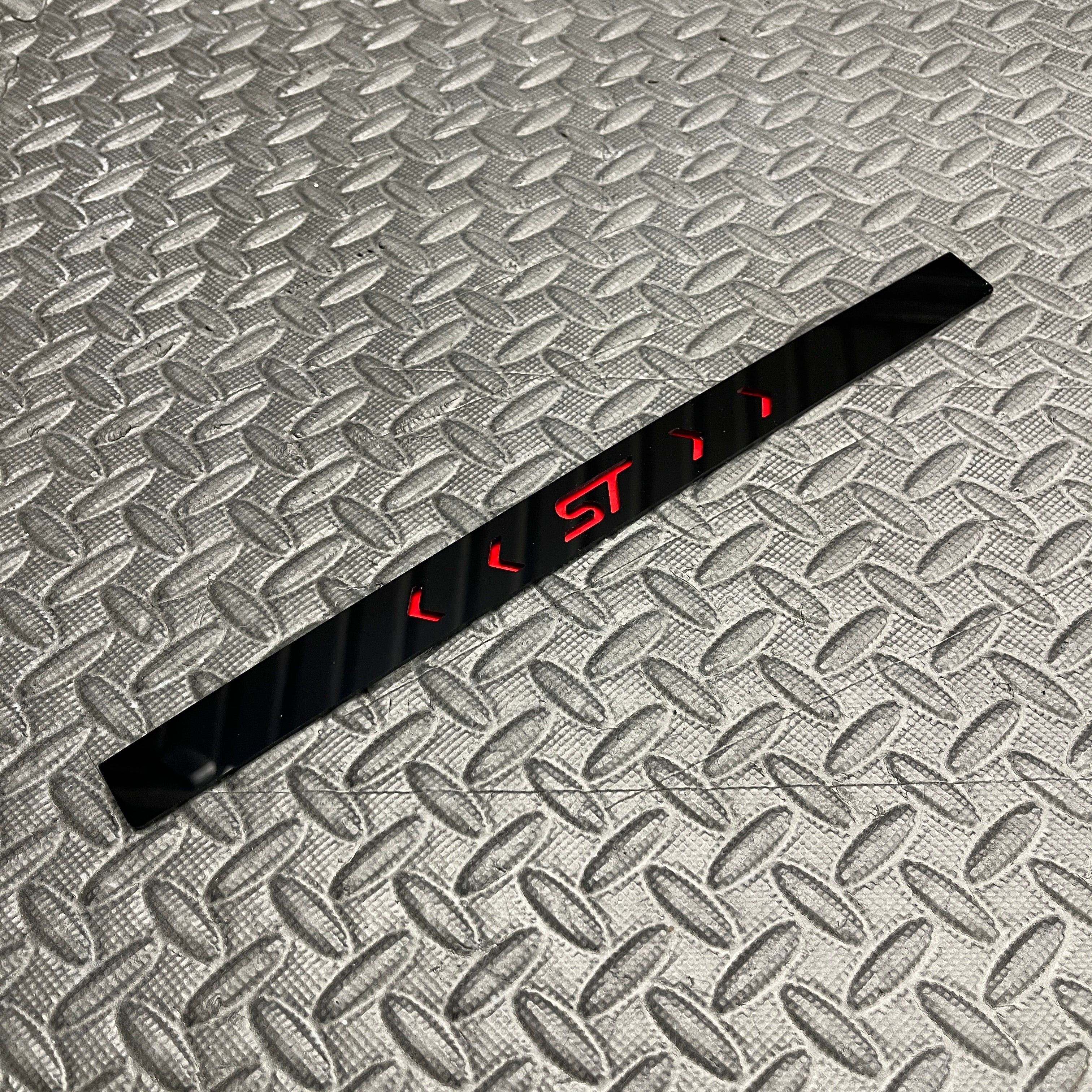 Upper Middle Brake Light Cover Plate - Mk2/2.5 Focus RS / ST / Zetec S