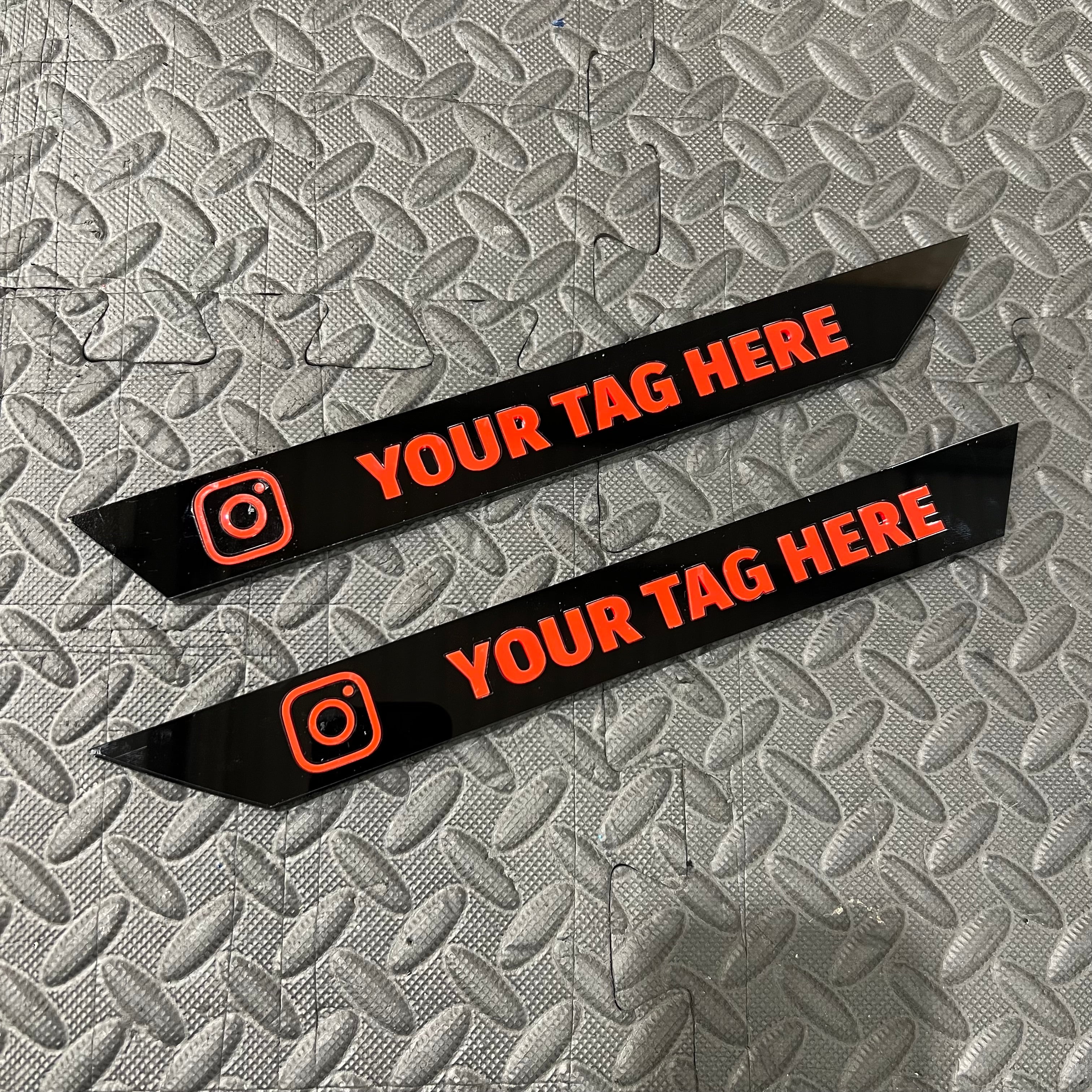 Proform 3D Acrylic Rear Quarter Window Art Banner With Bottom Alignment - Mk3/3.5 Focus - Gloss Black Surround With Red Text Detail With Instagram Logo