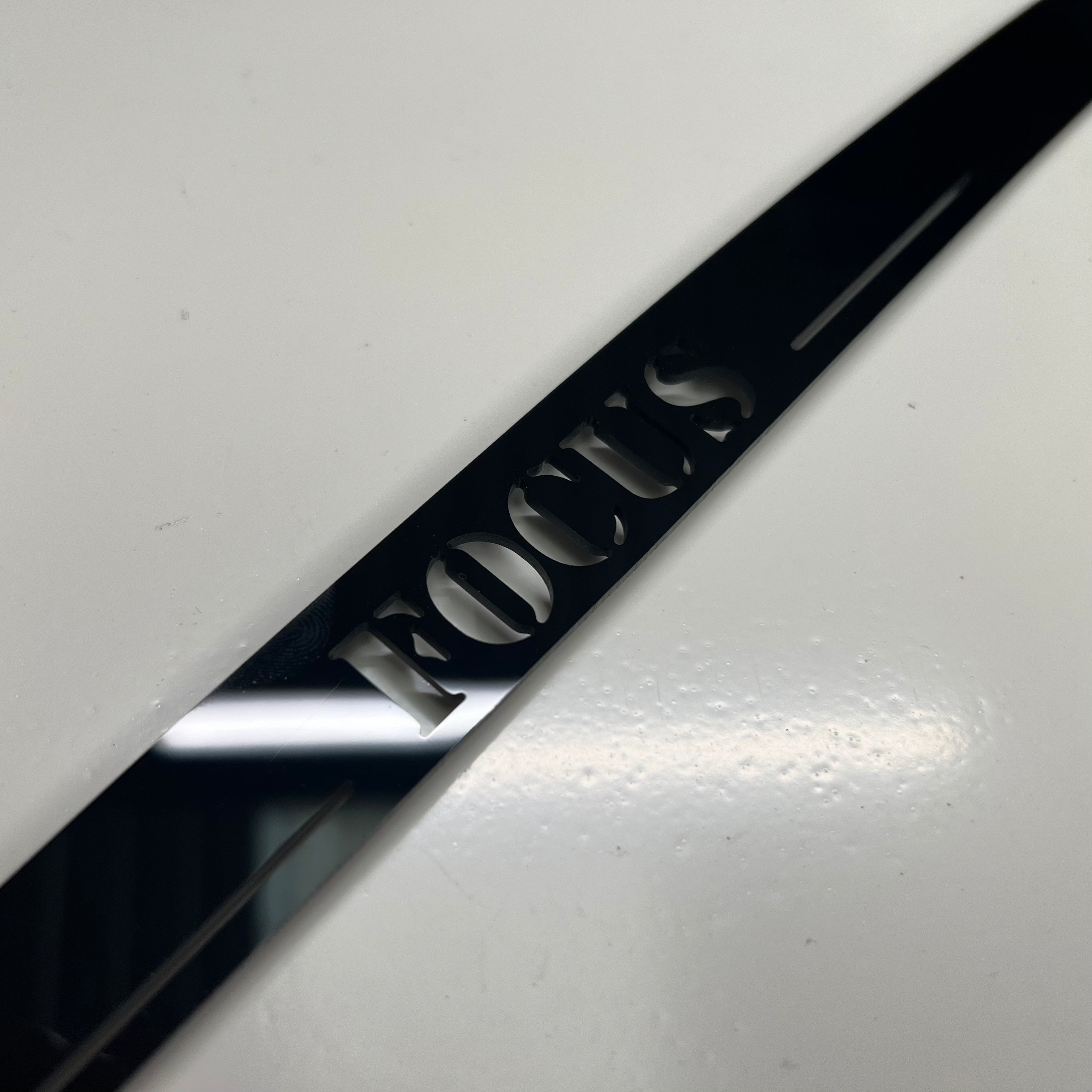 Obere mittlere Bremslichtabdeckung - Mk8/8.5 Fiesta, Mk4/4.5 Focus & Mk2 Puma
