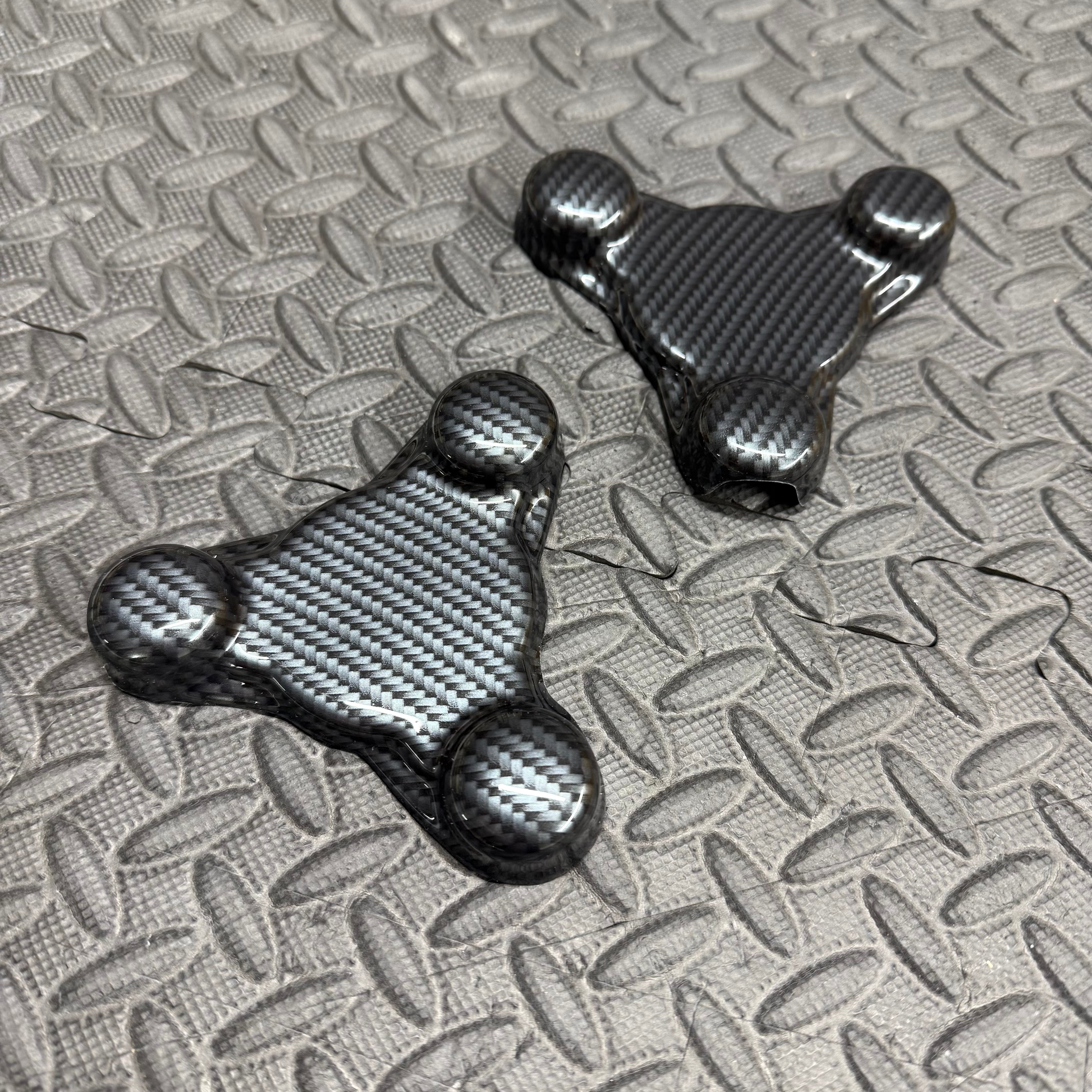 Proform-Federbeinhalterungsabdeckungen – Mk7/7.5 Fiesta (Kunststoffoberflächen)