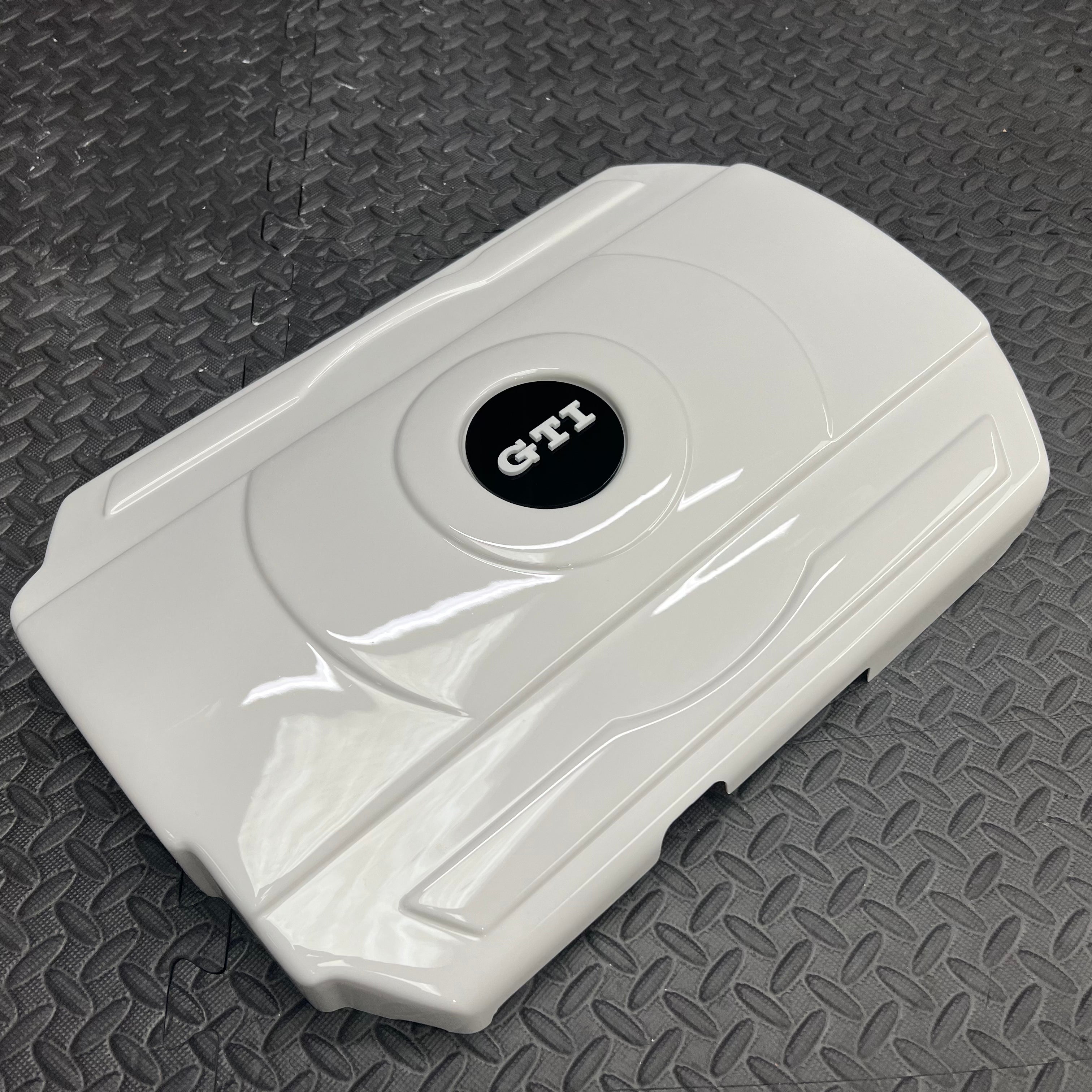 Proform-Motorabdeckung – Mk7/7.5 Volkswagen Golf GTI / R (Kunststoffoberflächen)